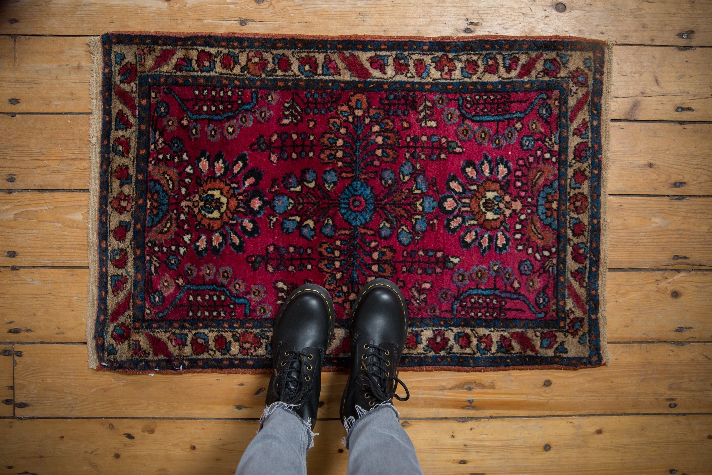 RESERVED 2x3 Vintage Fine Lilihan Rug Mat
