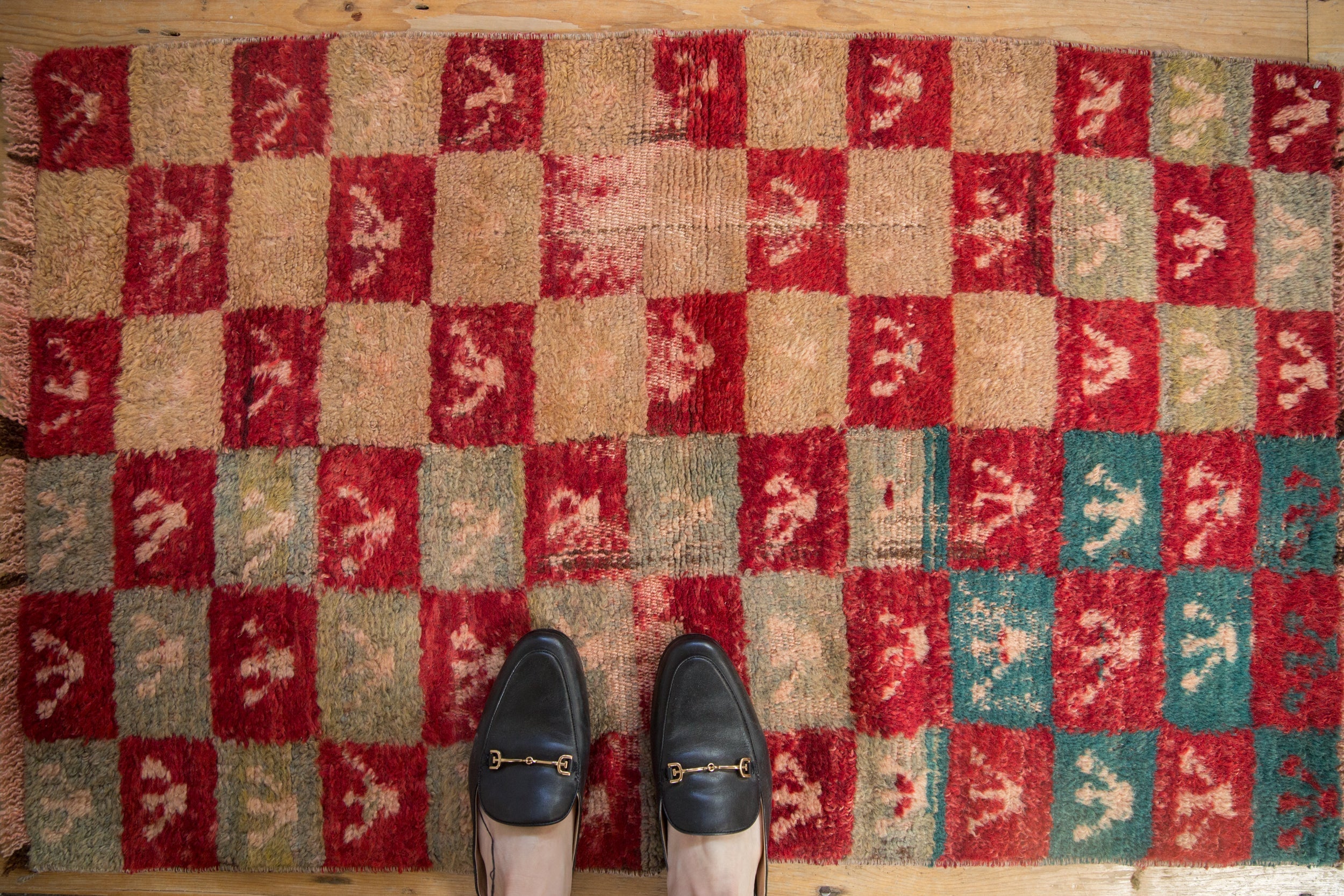 2.5x4 Vintage Distressed Tulu Rug