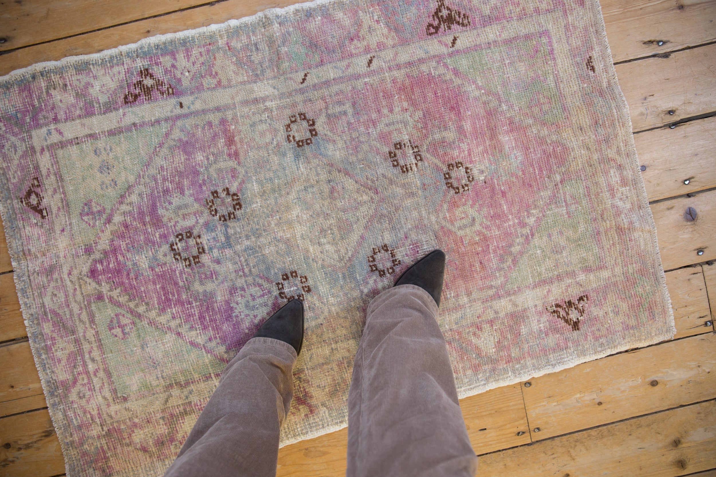 2.5x4 Vintage Distressed Oushak Rug