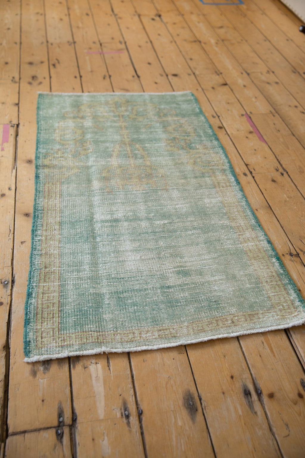 2.5x4.5 Vintage Distressed Oushak Rug