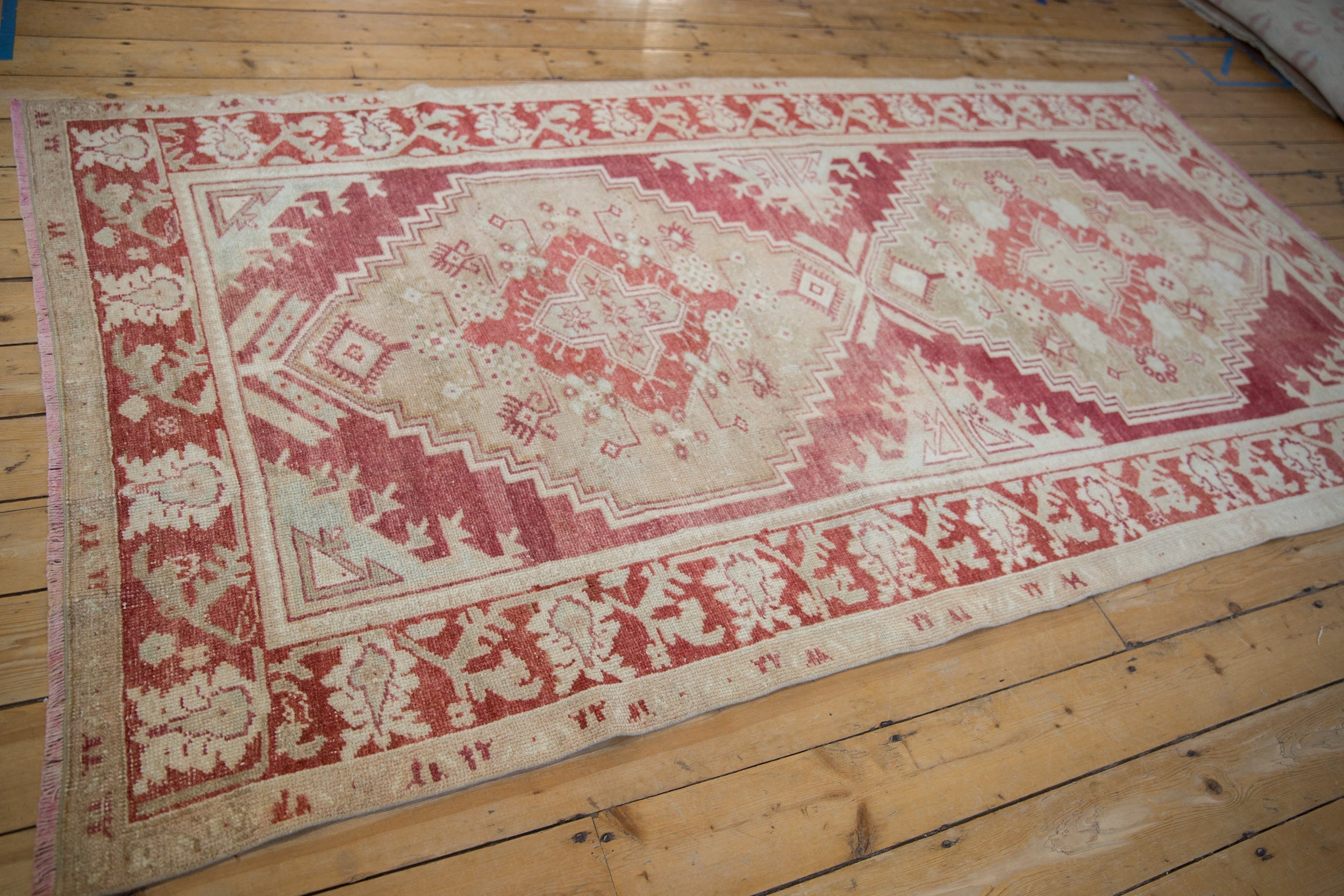 5x9 Vintage Distressed Oushak Carpet