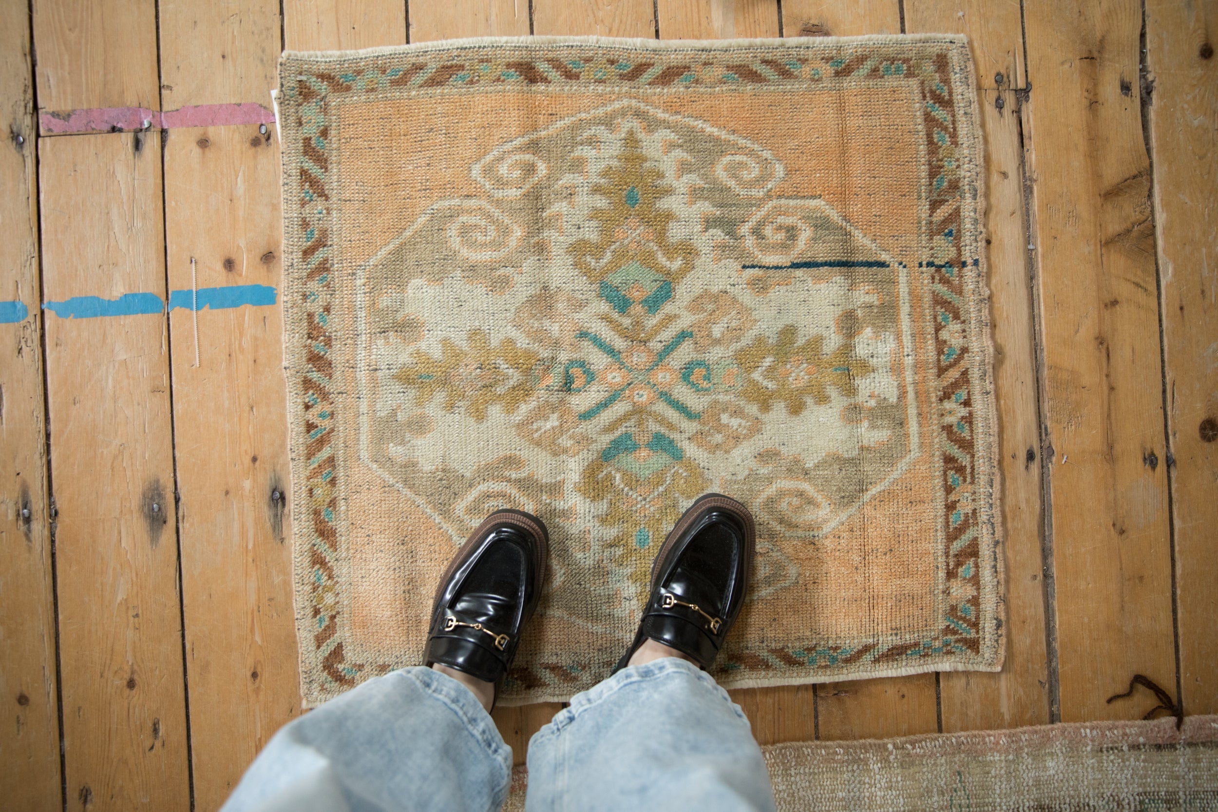 2.5x2.5 Vintage Distressed Oushak Square Rug Mat