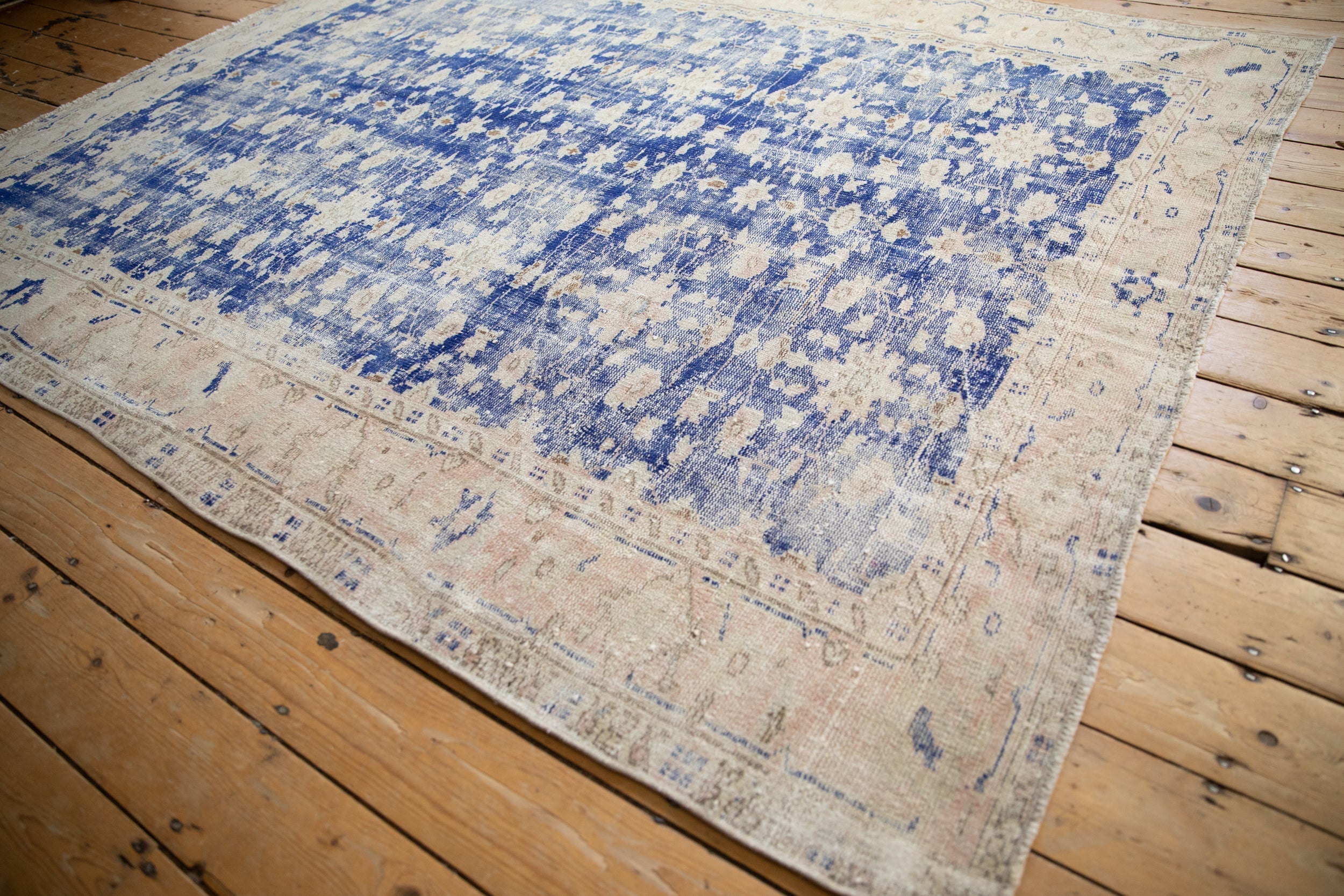 6.5x8.5 Vintage Distressed Oushak Carpet