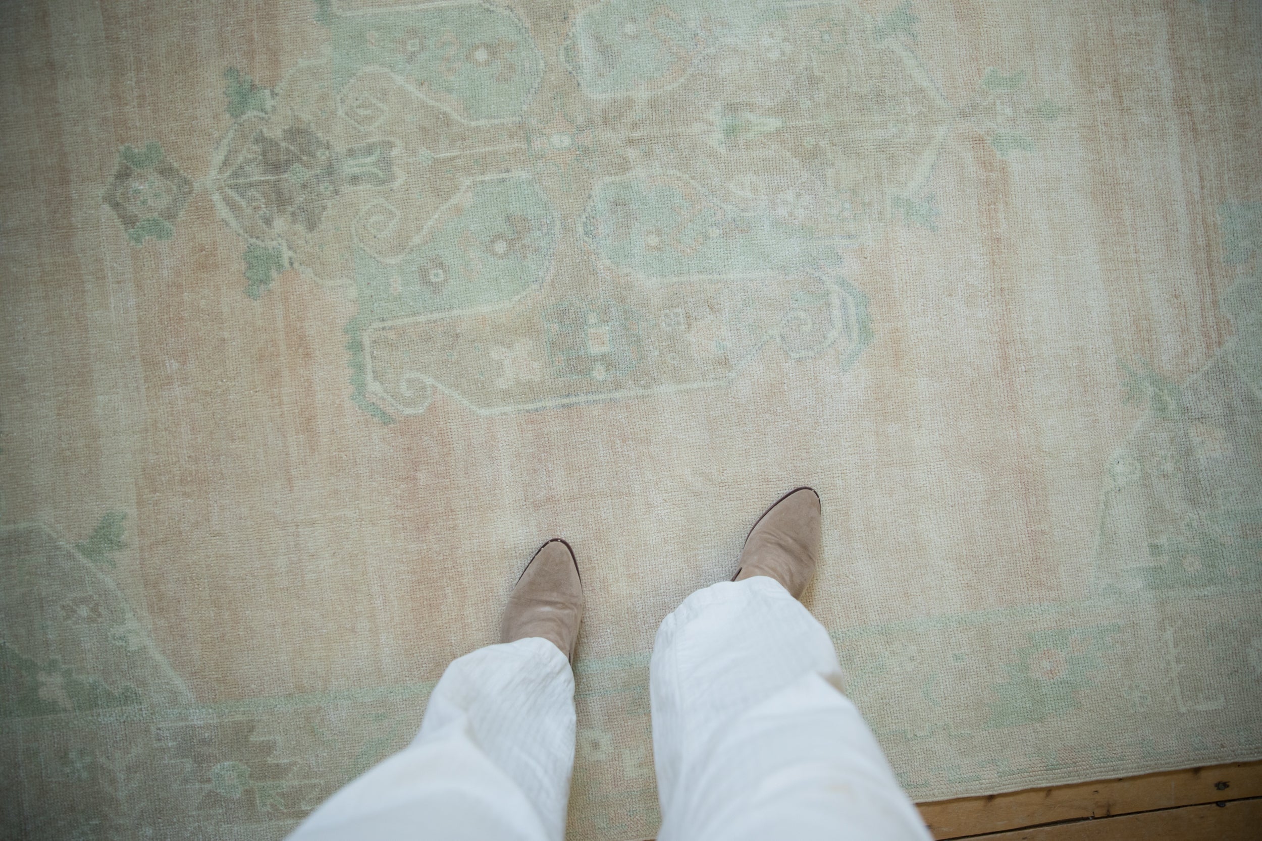 5.5x8.5 Vintage Distressed Oushak Carpet
