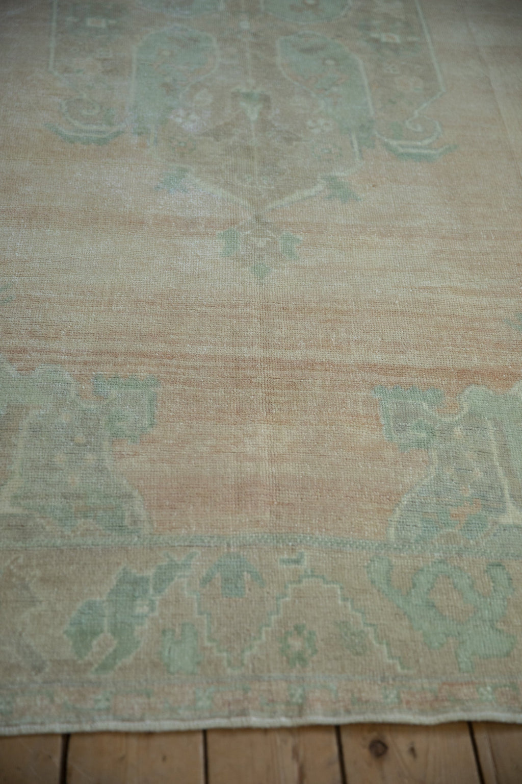 5.5x8.5 Vintage Distressed Oushak Carpet