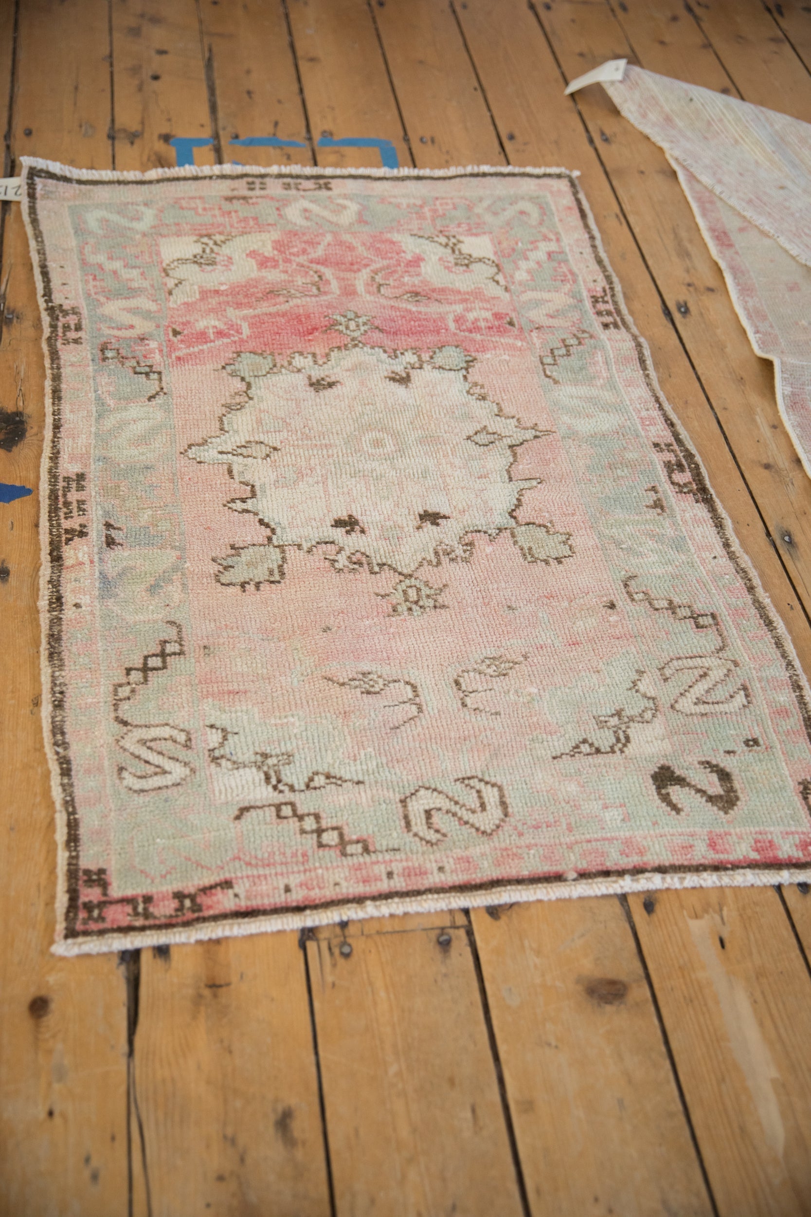 2.5x3.5 Vintage Distressed Oushak Rug