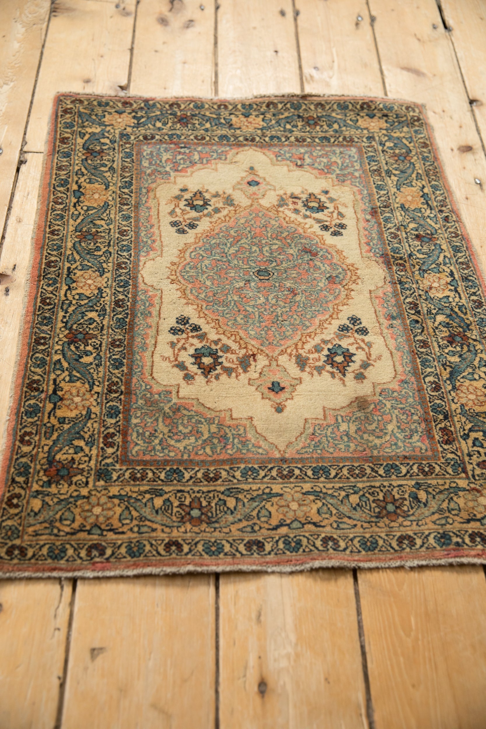 2x2.5 Vintage Tabriz Square Rug Mat