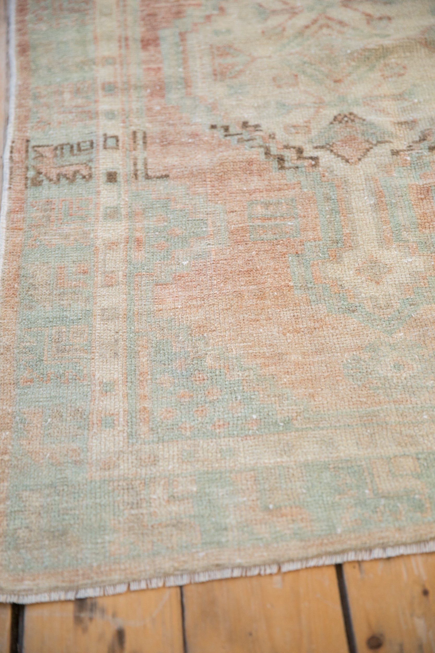 2.5x4.5 Vintage Distressed Oushak Rug