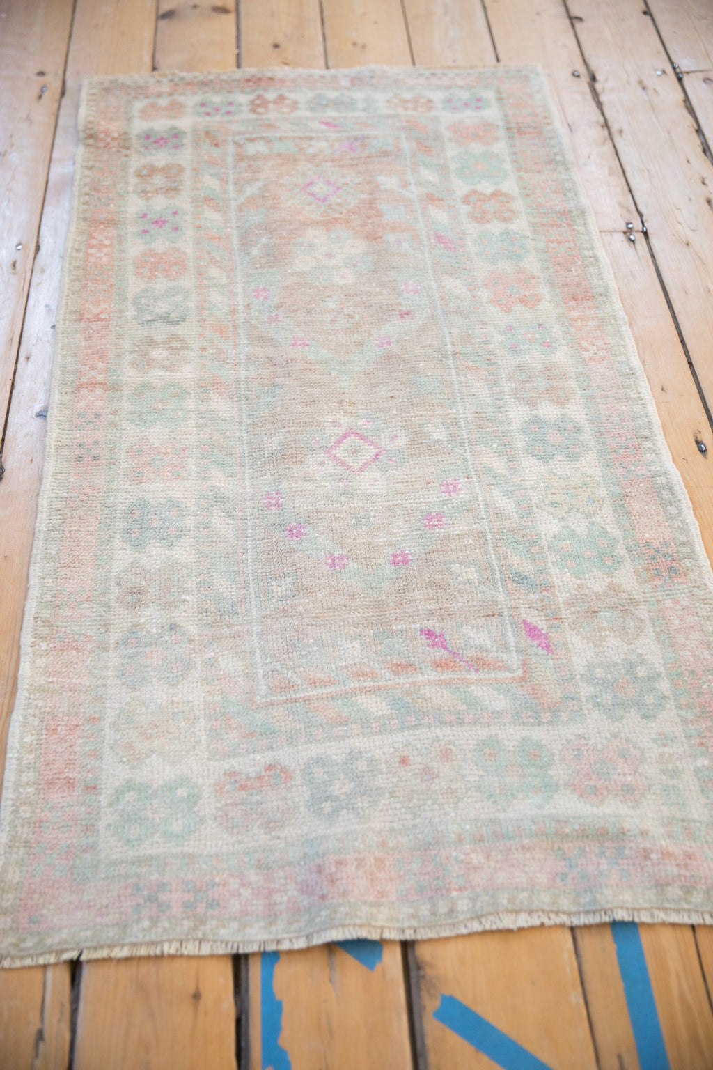 2.5x4.5 Vintage Distressed Oushak Rug