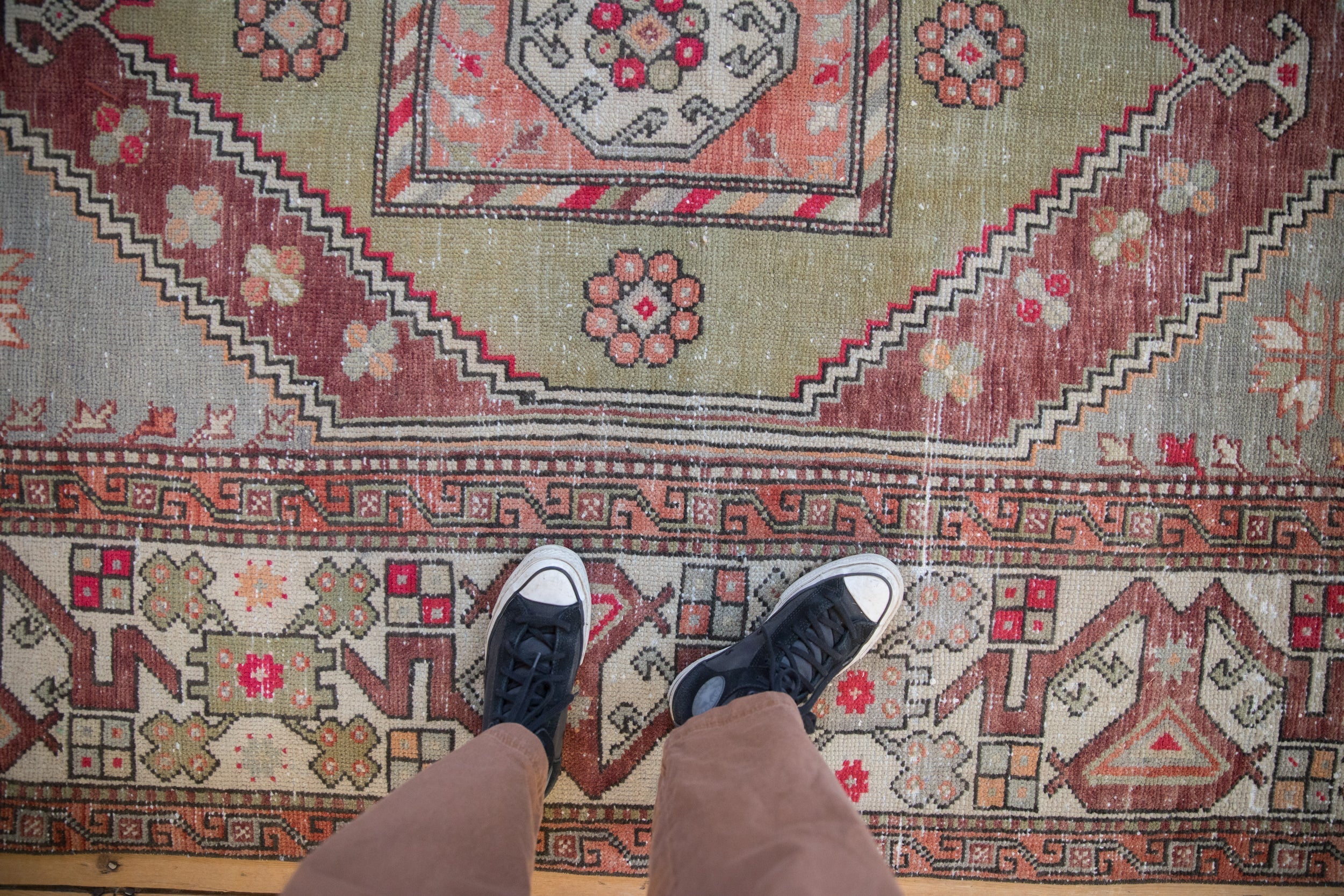 5.5x8.5 Vintage Distressed Oushak Carpet