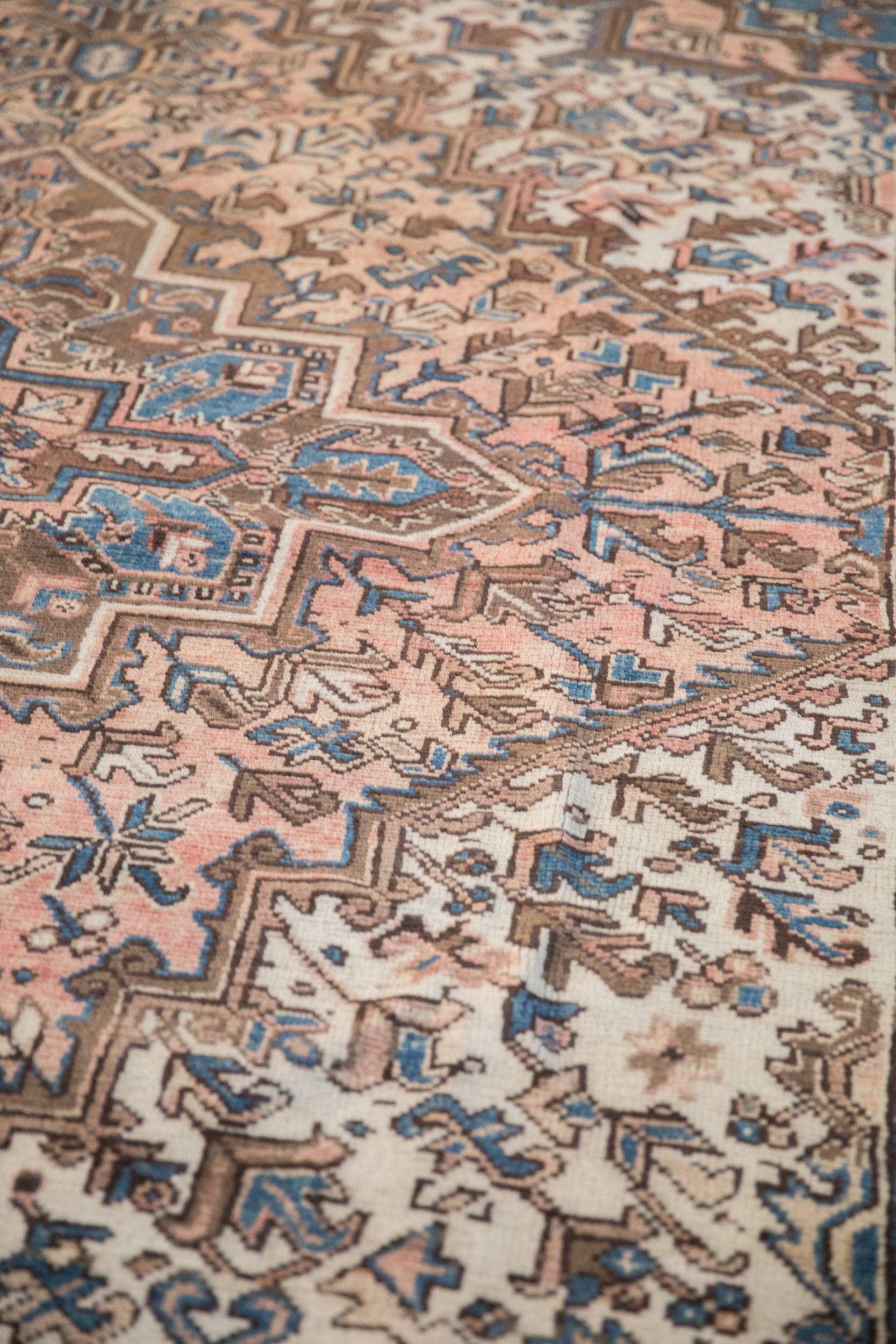 7.5x9.5 Vintage Mehrivan Carpet