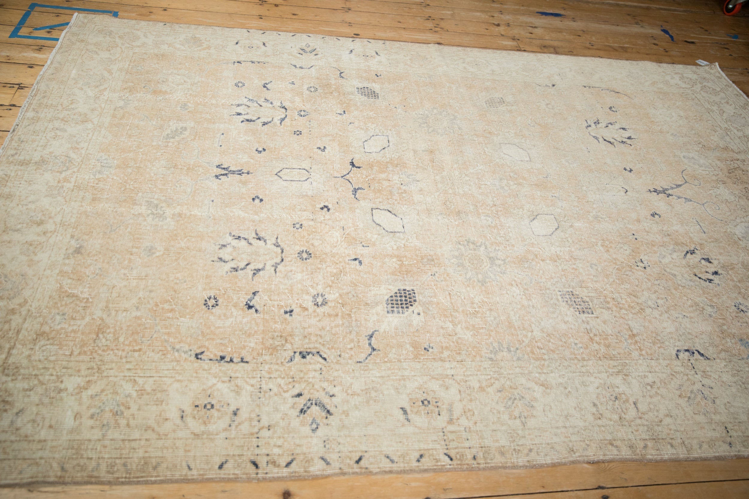 6.5x10 Vintage Distressed Sparta Carpet