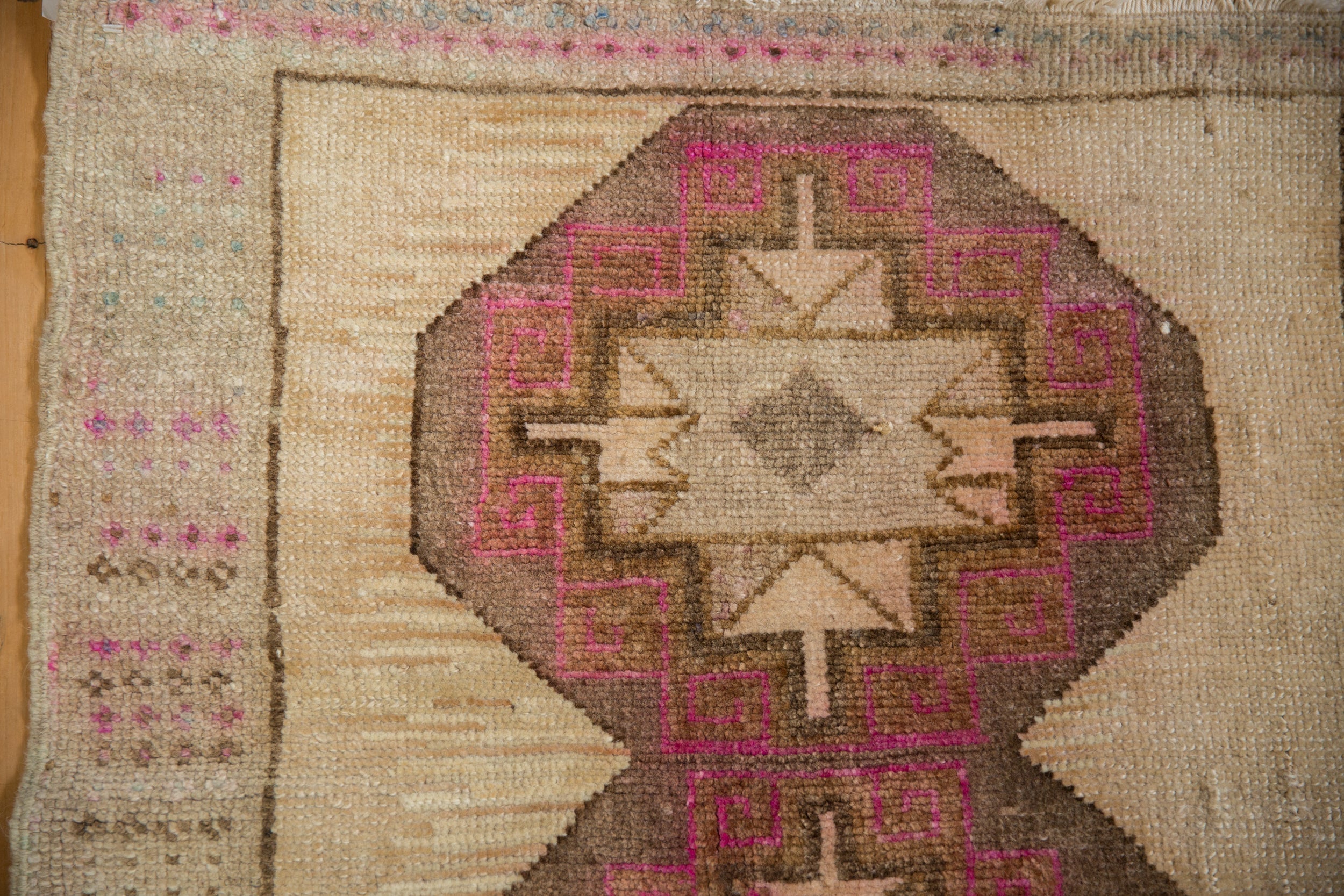 2.5x3.5 Vintage Distressed Kars Rug