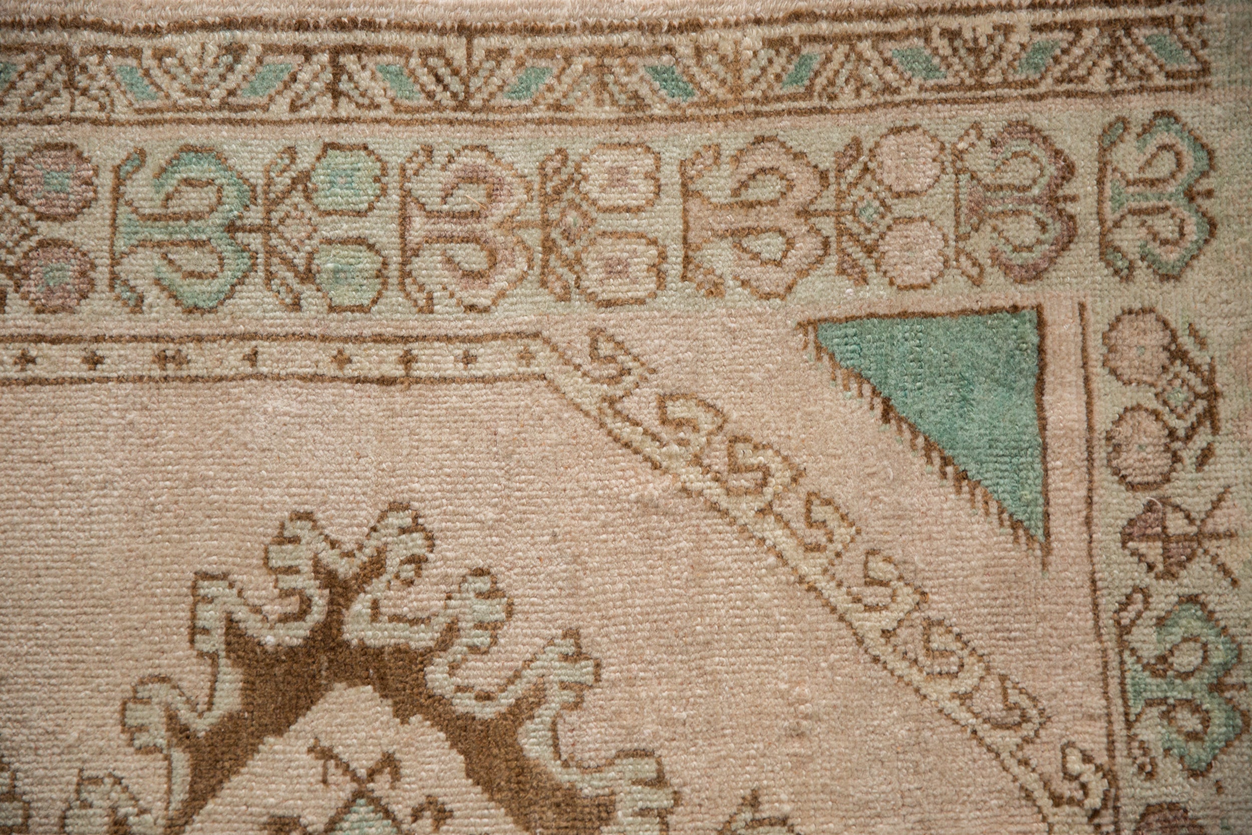3x4.5 Vintage Distressed Oushak Rug