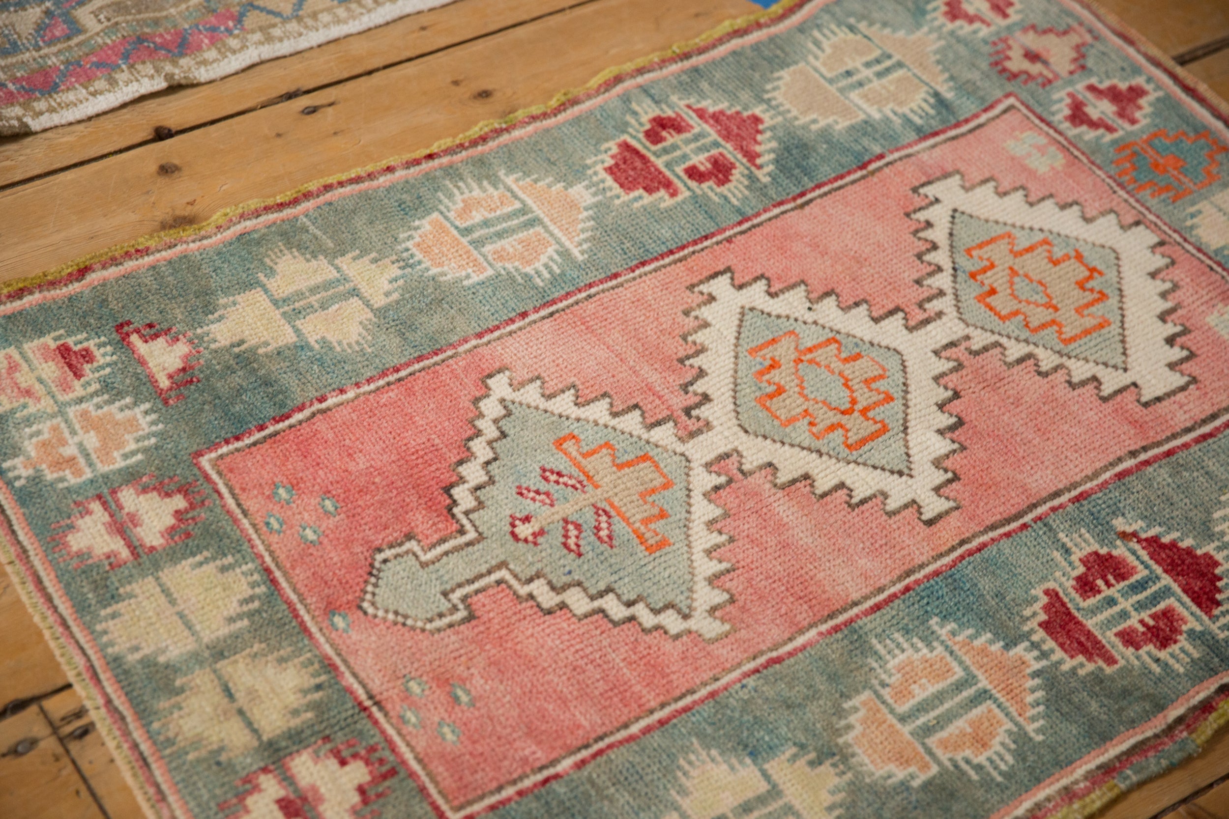 2.5x3.5 Vintage Distressed Oushak Rug