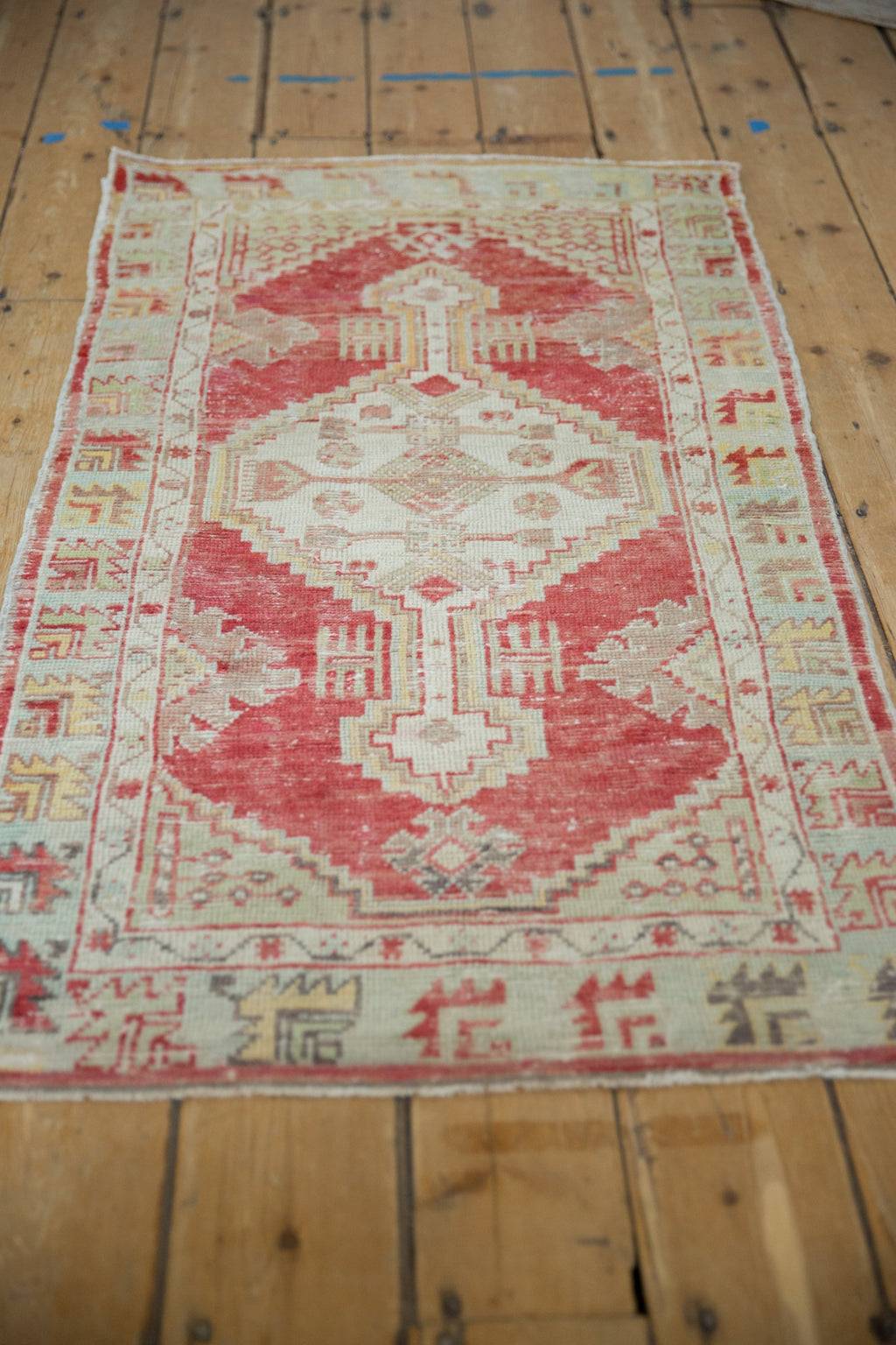 2.5x4.5 Vintage Distressed Oushak Rug
