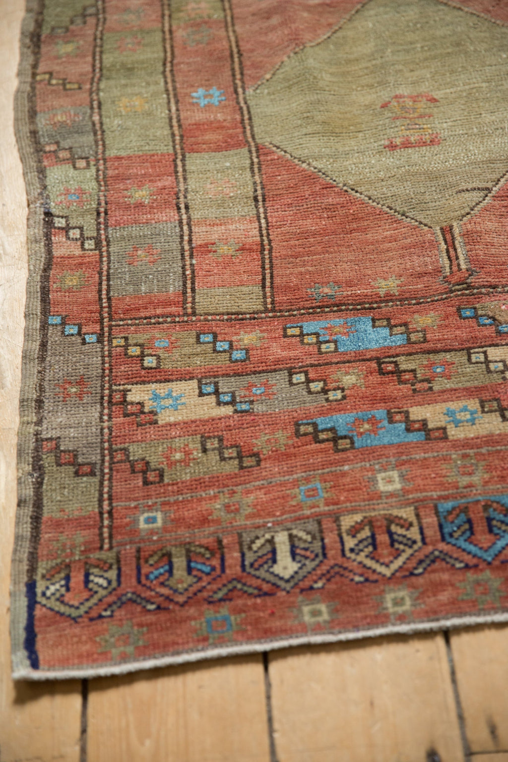 2.5x3 Vintage Distressed Oushak Square Rug