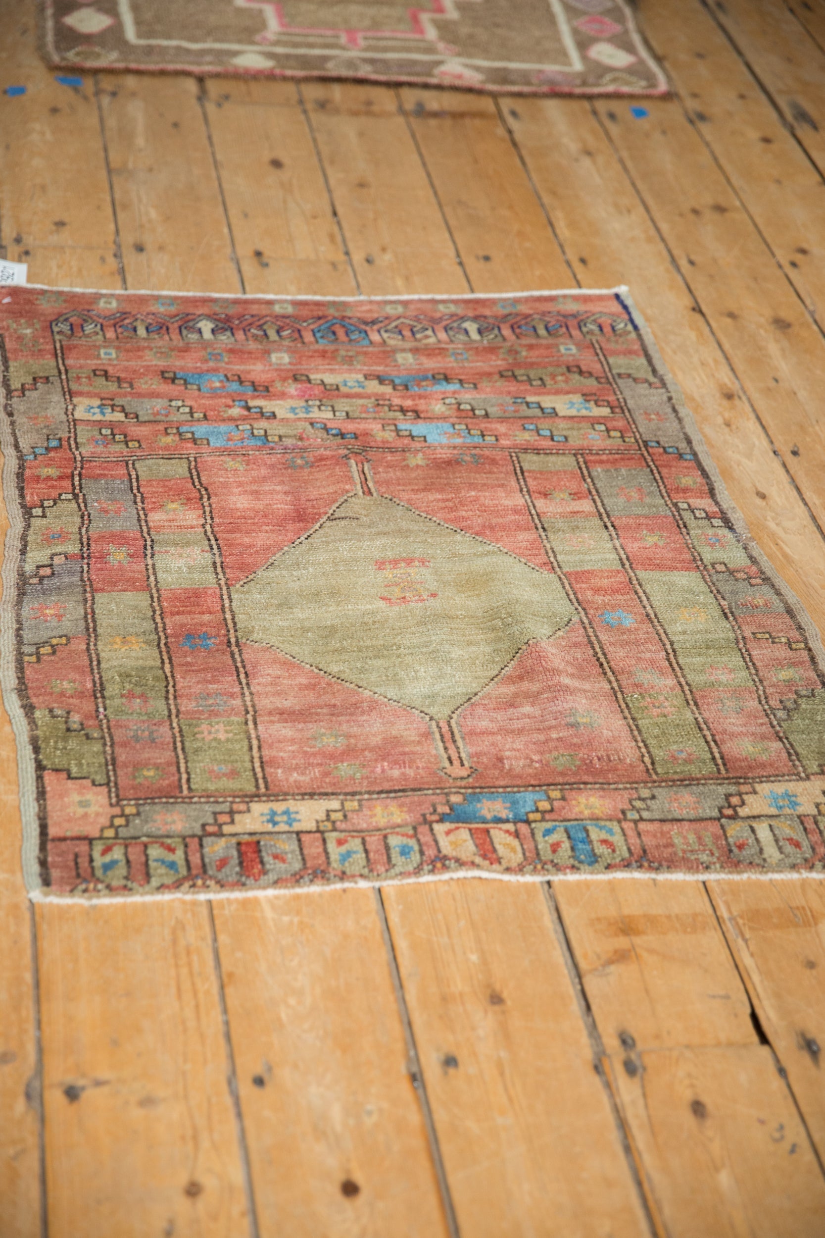 2.5x3 Vintage Distressed Oushak Square Rug