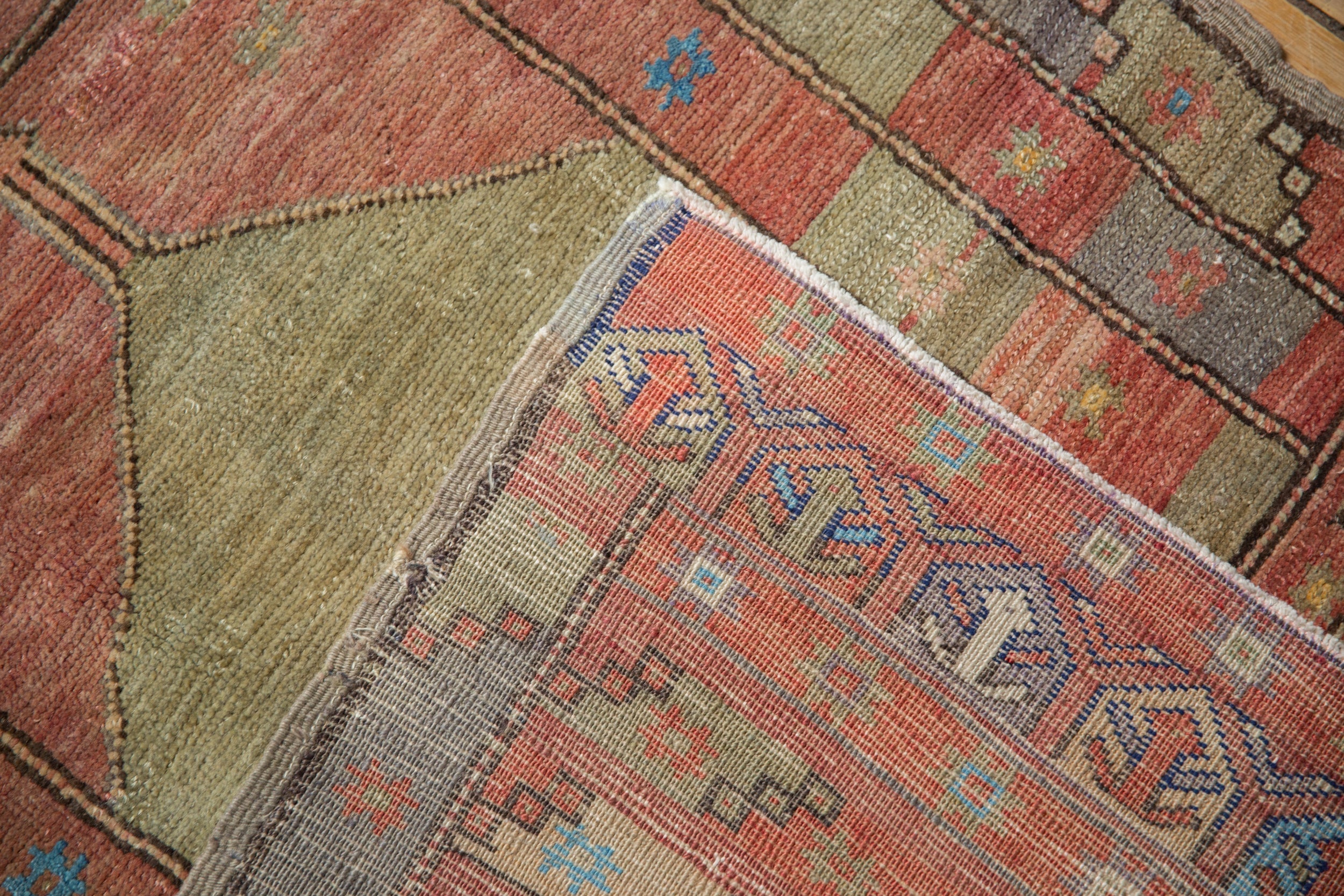 2.5x3 Vintage Distressed Oushak Square Rug