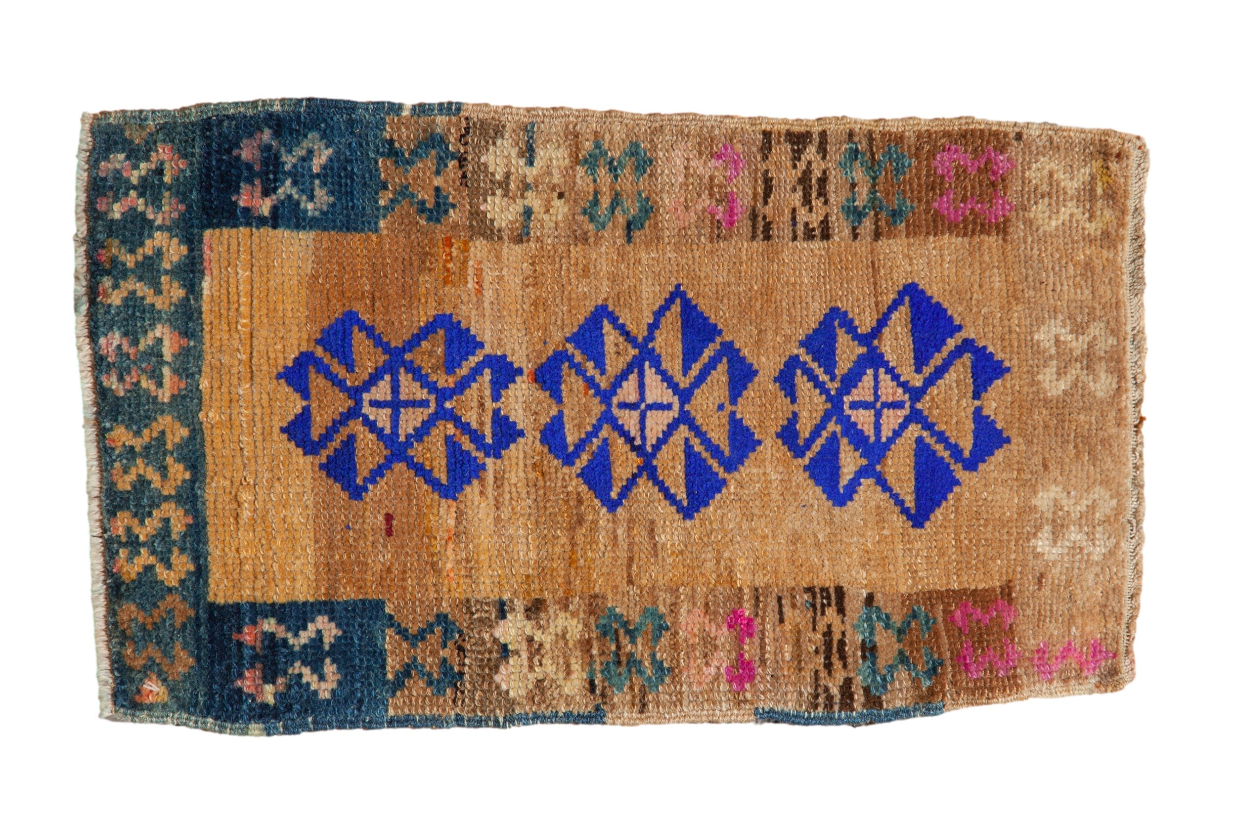 1.5x2.5 Vintage Distressed Kars Rug Mat