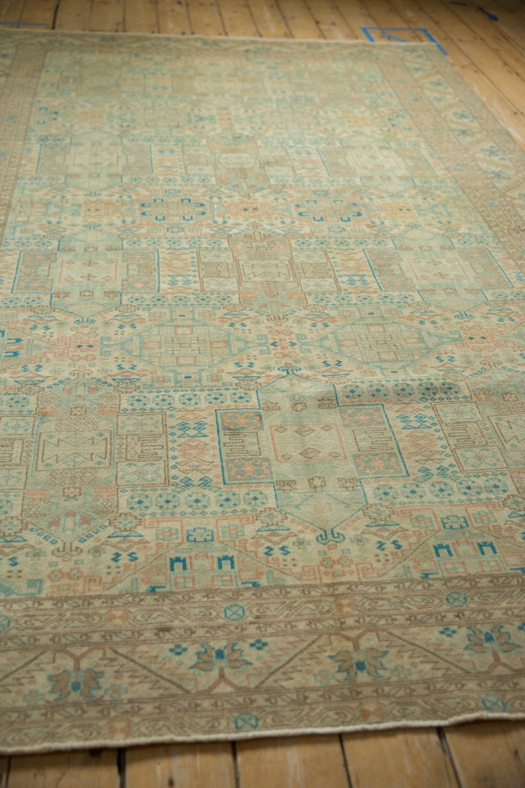 6.5x9.5 Vintage Distressed Sparta Carpet