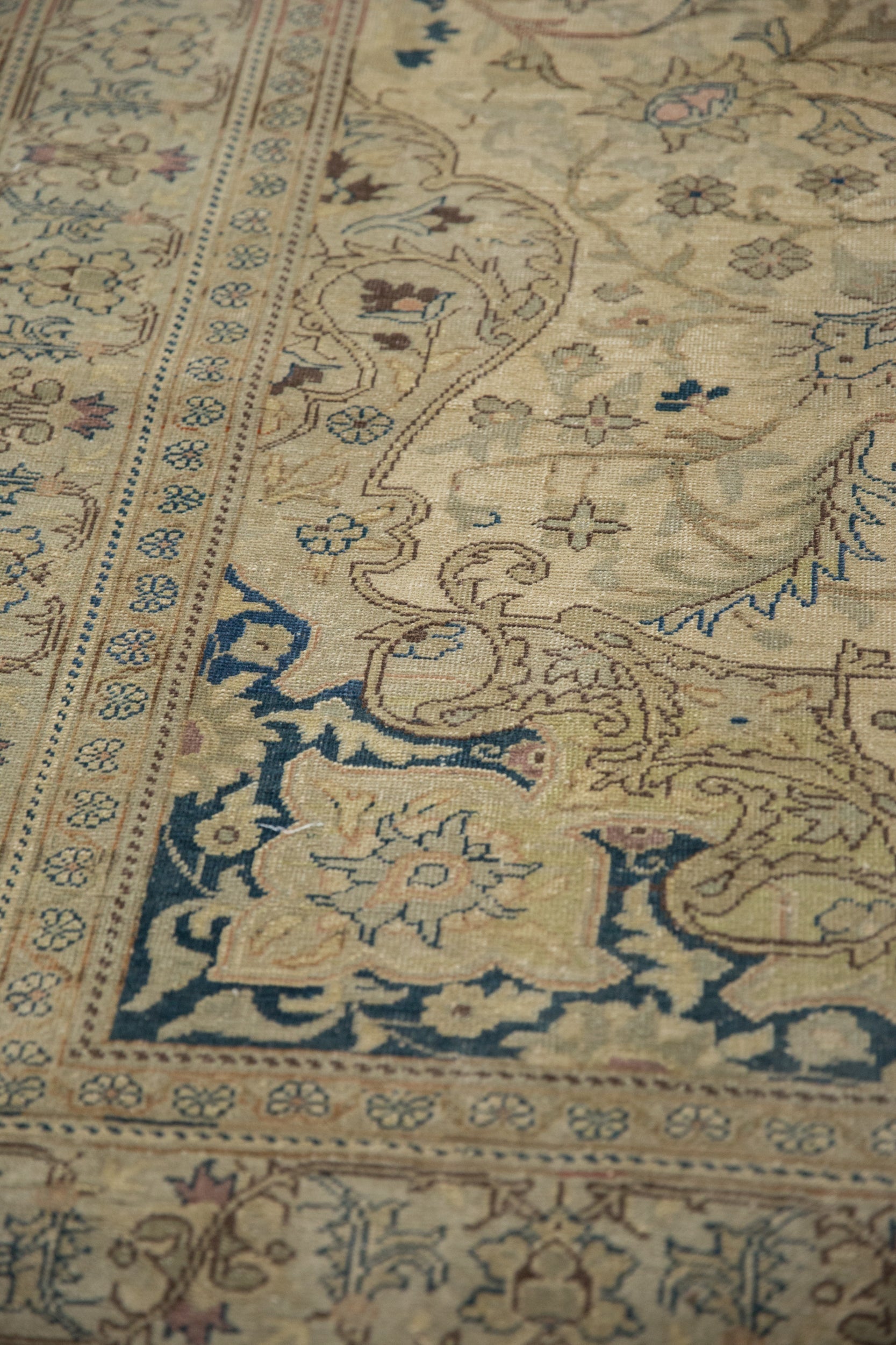 6.5x9.5 Vintage Distressed Kayseri Carpet