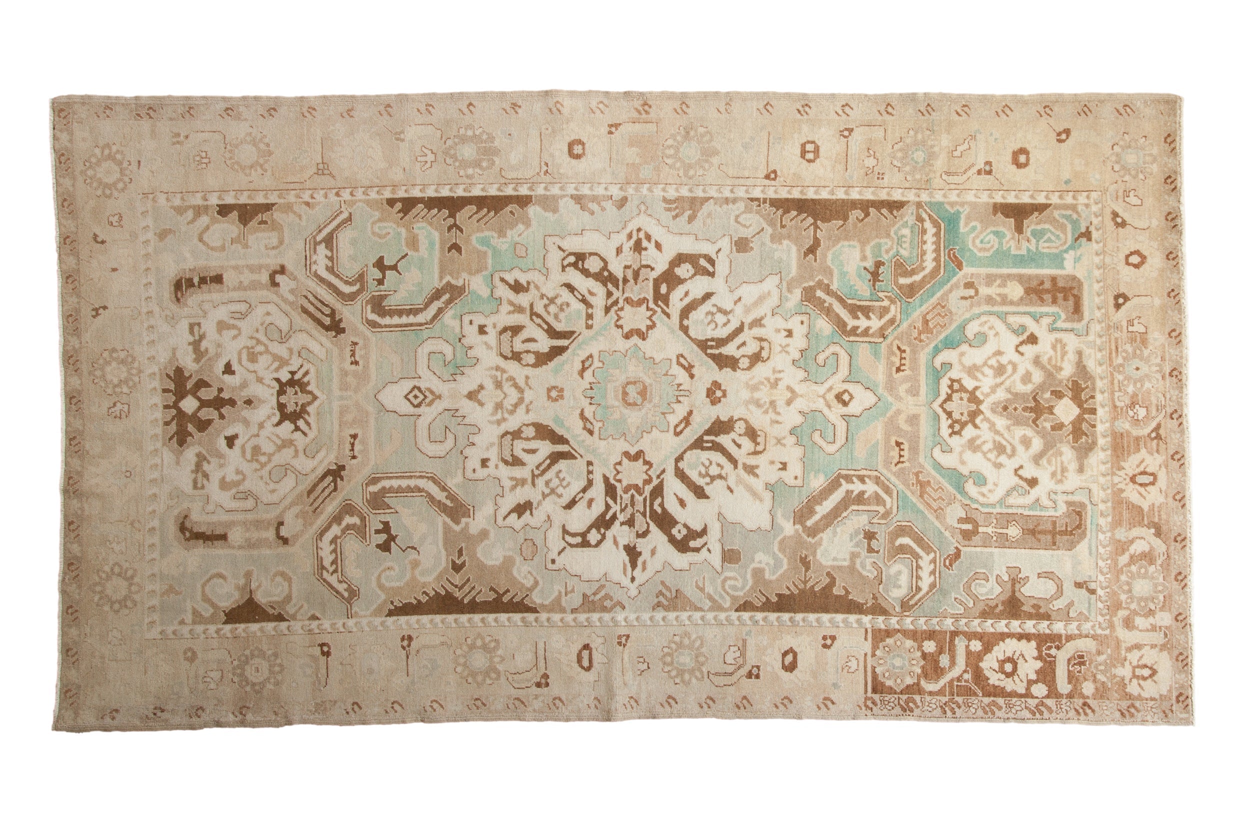 5.5x10 Vintage Distressed Sparta Carpet