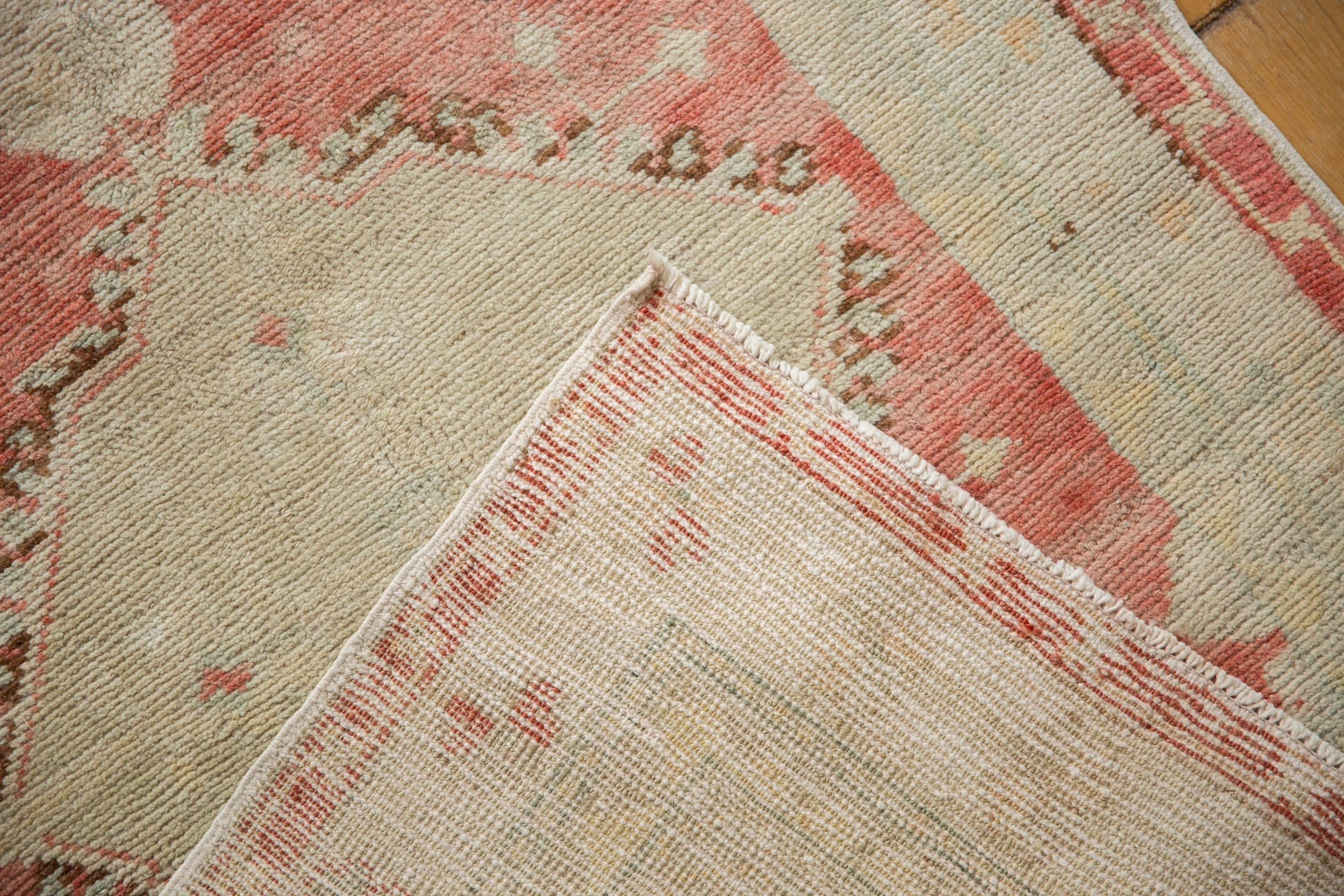 2.5x4.5 Vintage Distressed Oushak Rug