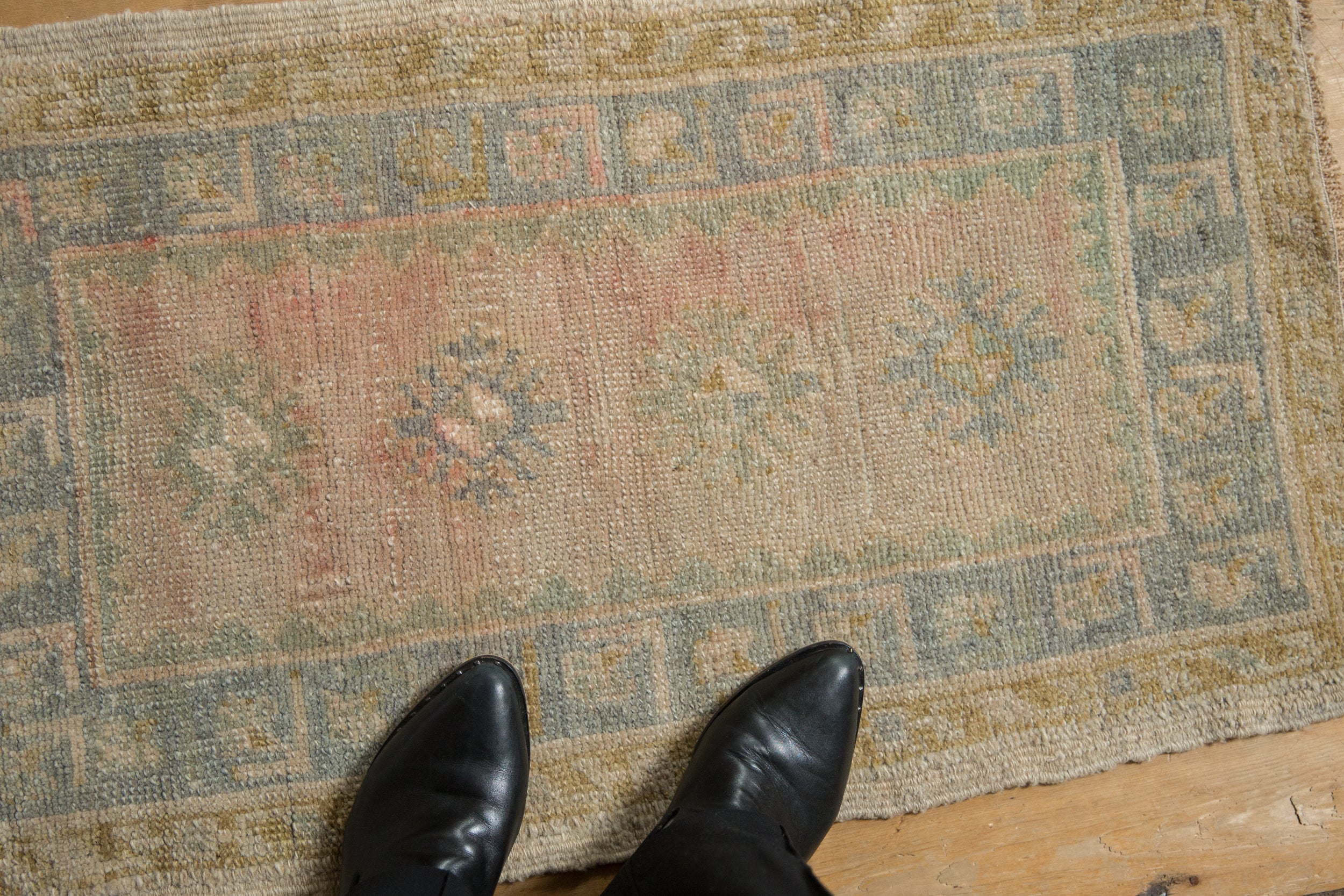 1.5x3 Vintage Distressed Oushak Rug Mat