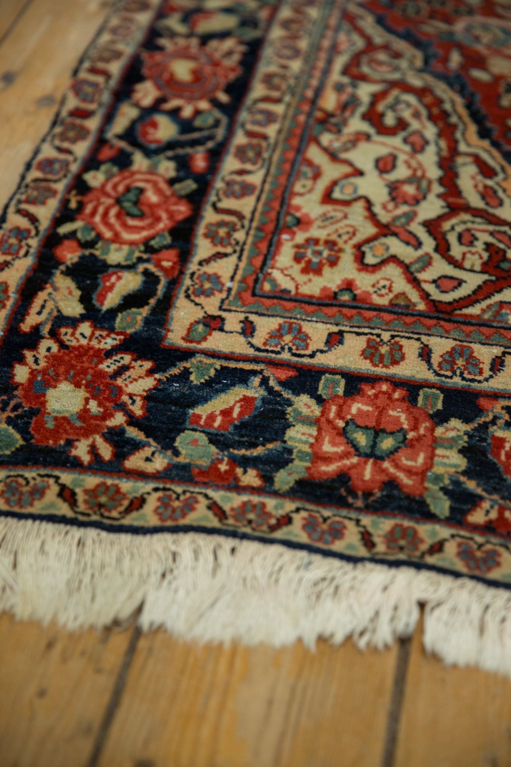 4x7 Vintage Sarouk Rug