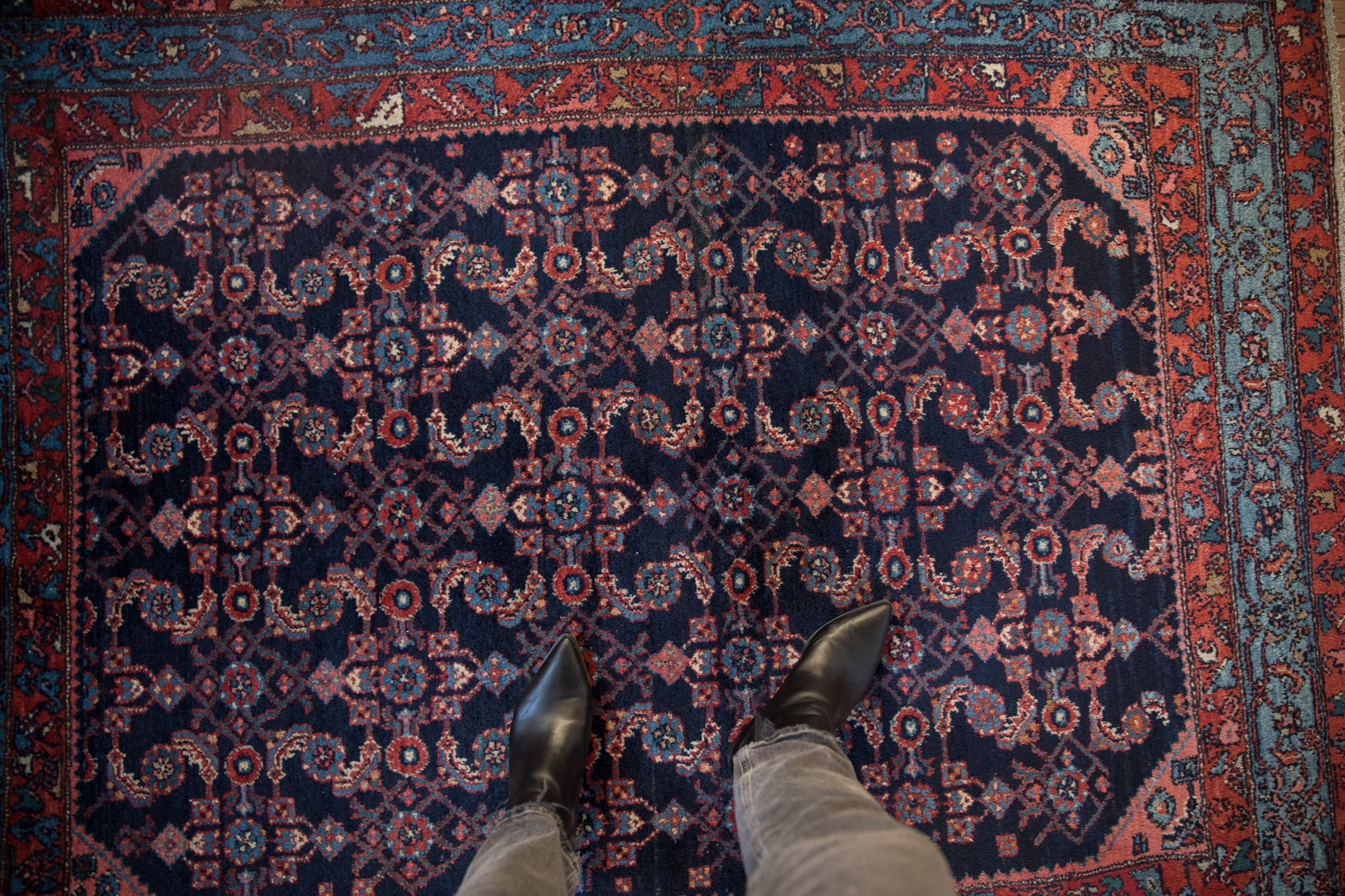 5x6 Vintage Engelas Square Rug