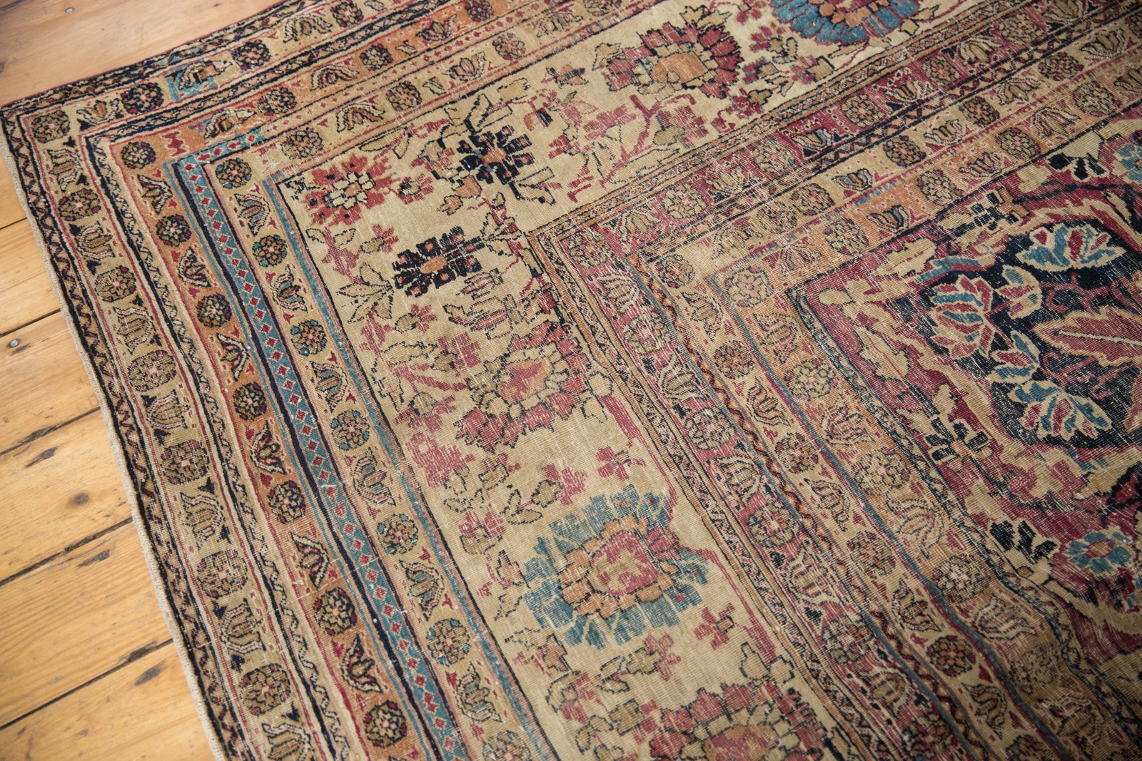 11.5x19.5 Antique Kermanshah Carpet