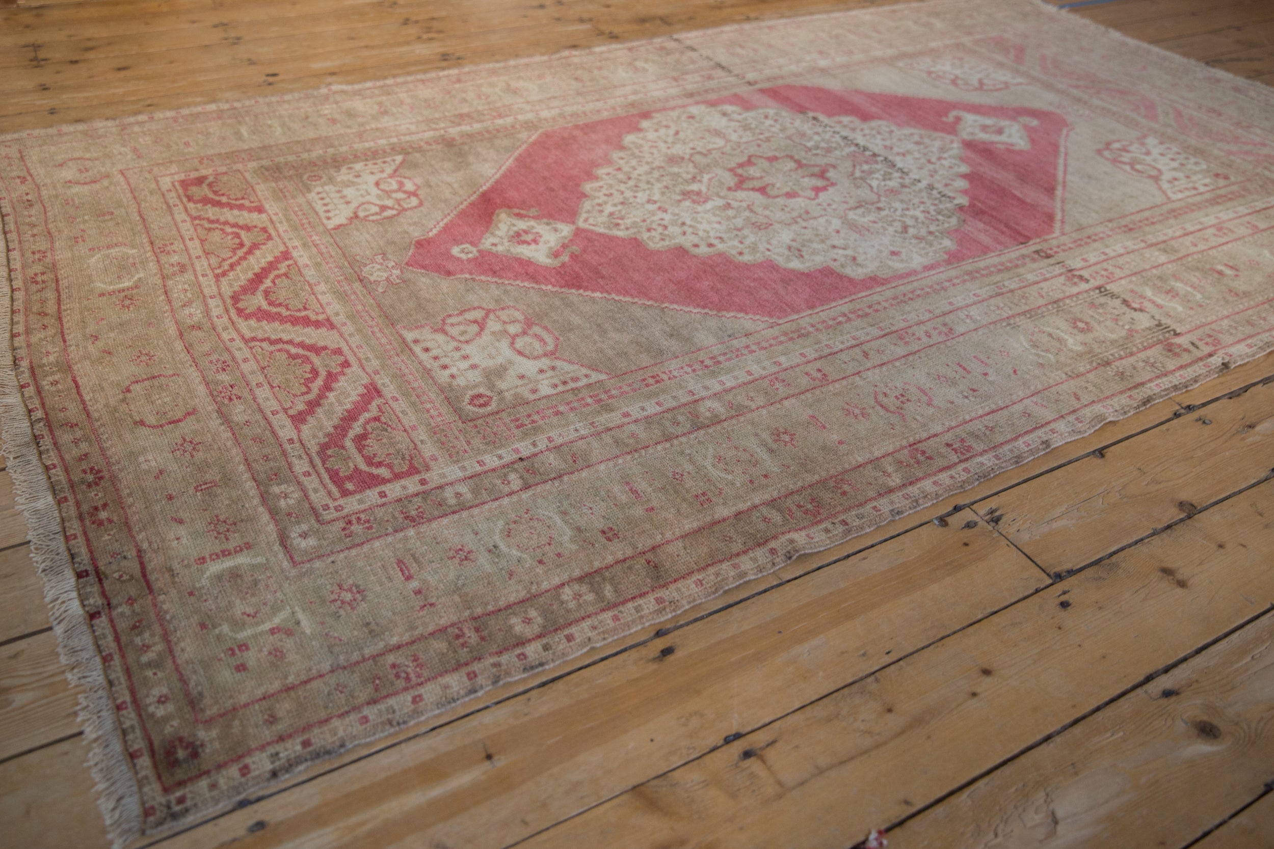 5x8.5 Vintage Distressed Oushak Carpet
