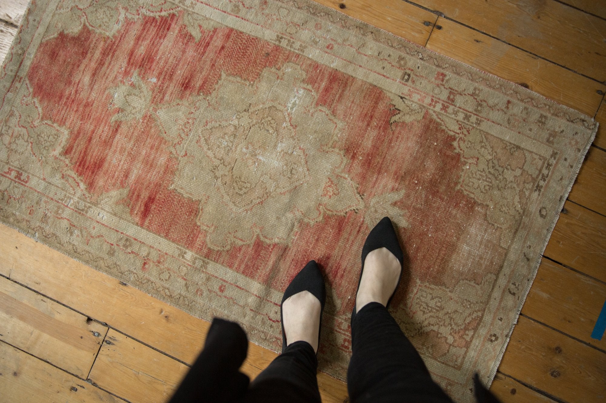 2.5x4.5 Vintage Distressed Oushak Rug