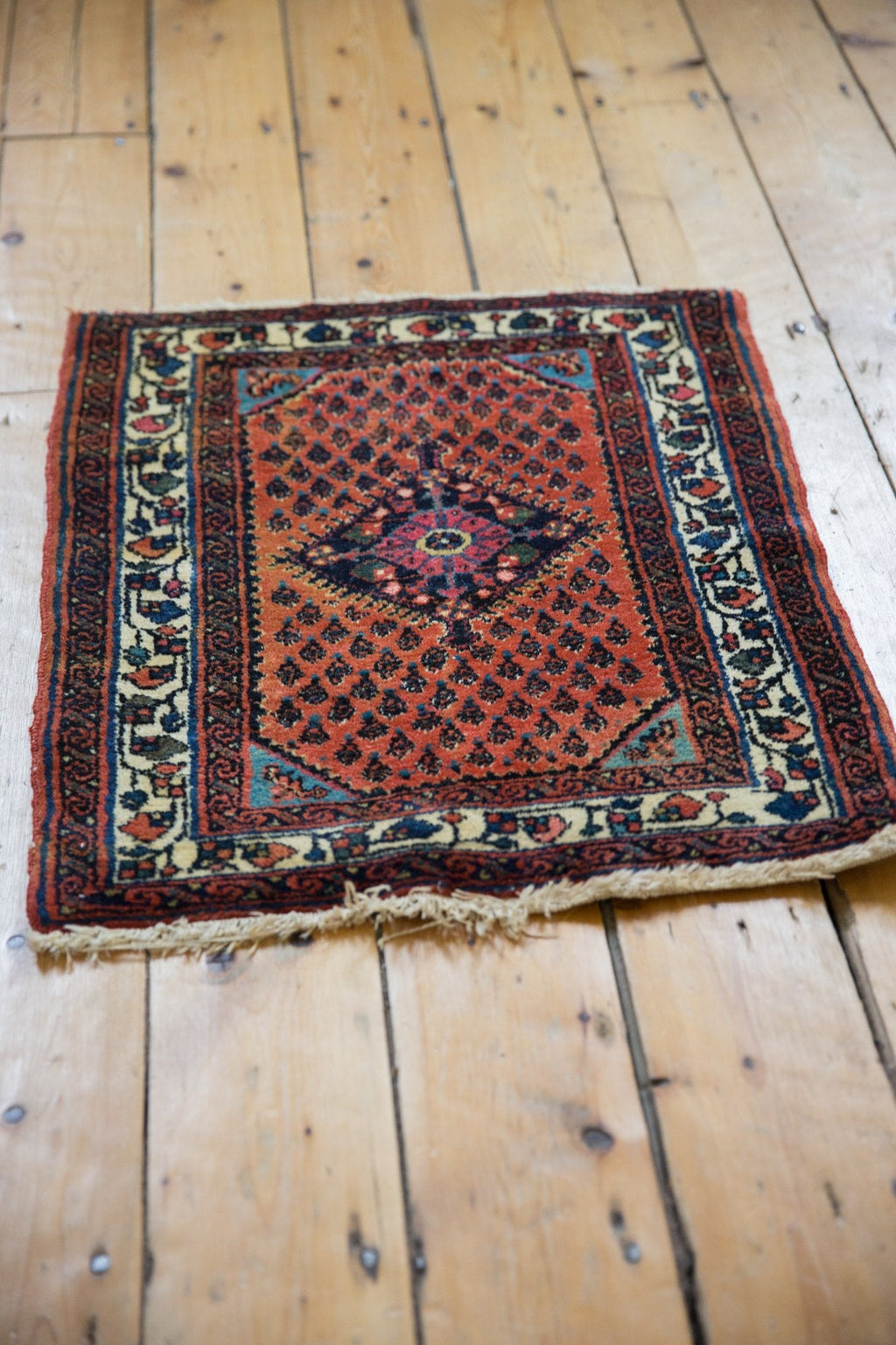 2x2.5 Vintage Engelas Square Rug Mat