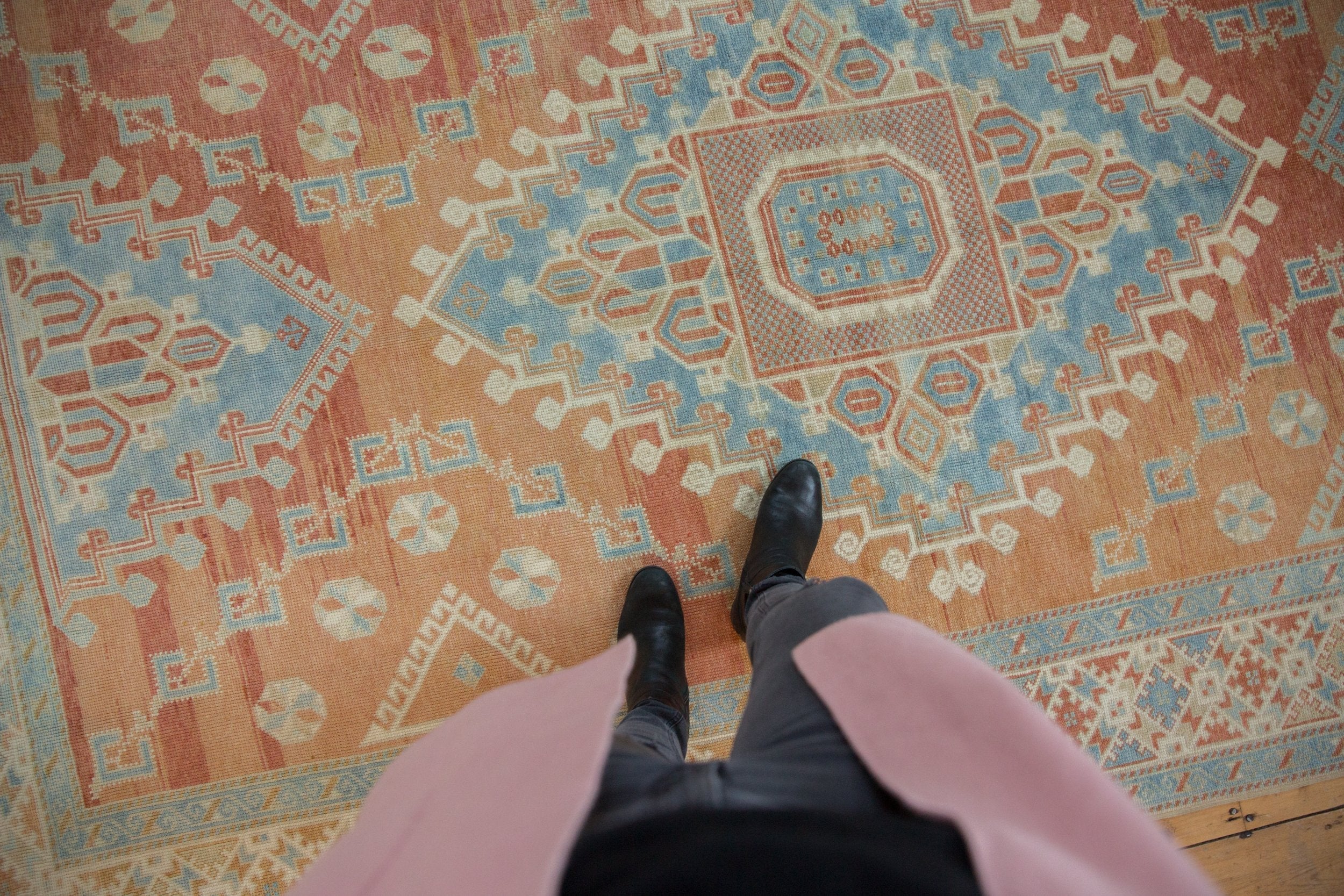 6x10 Vintage Distressed Oushak Carpet