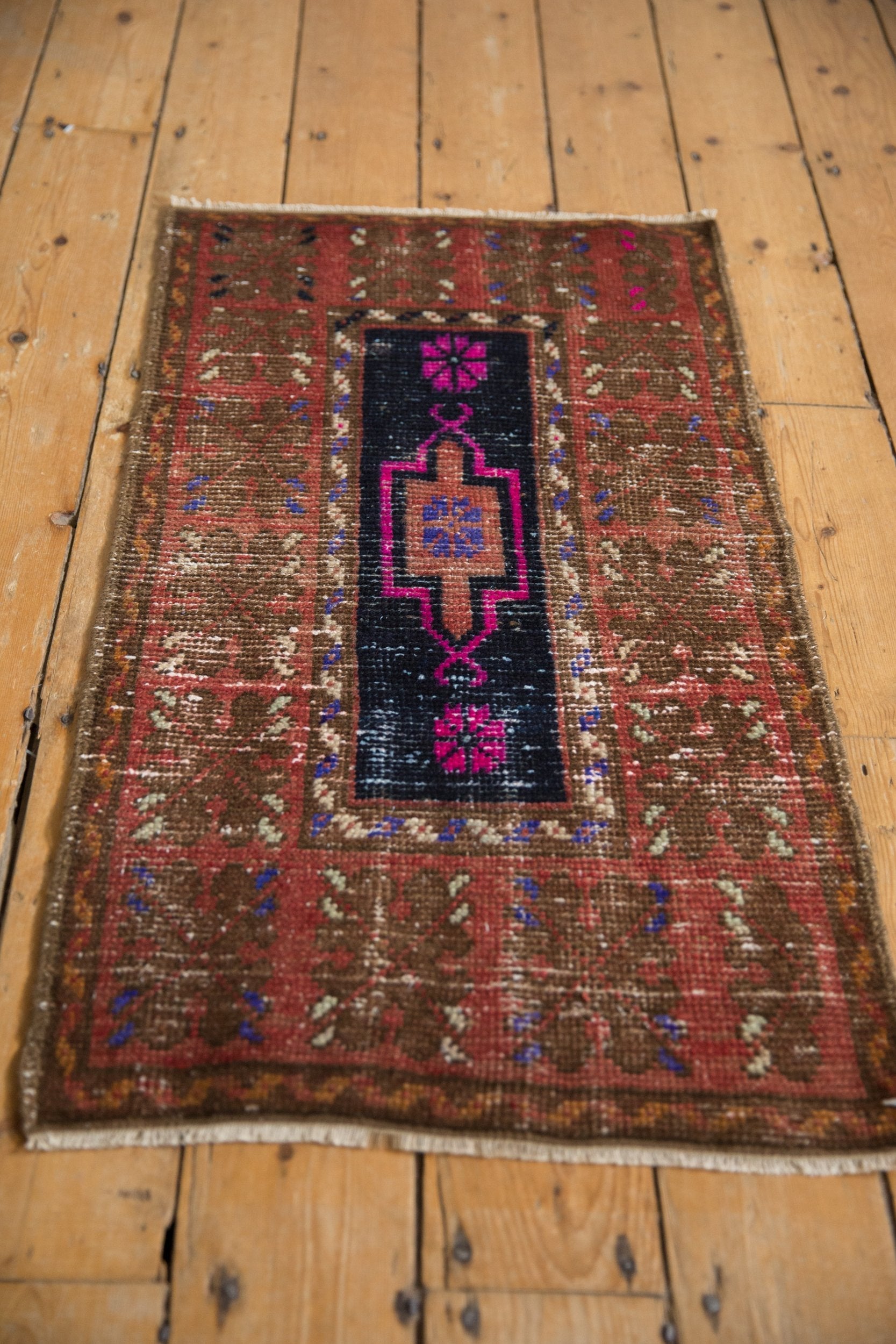 2x3.5 Vintage Distressed Oushak Rug
