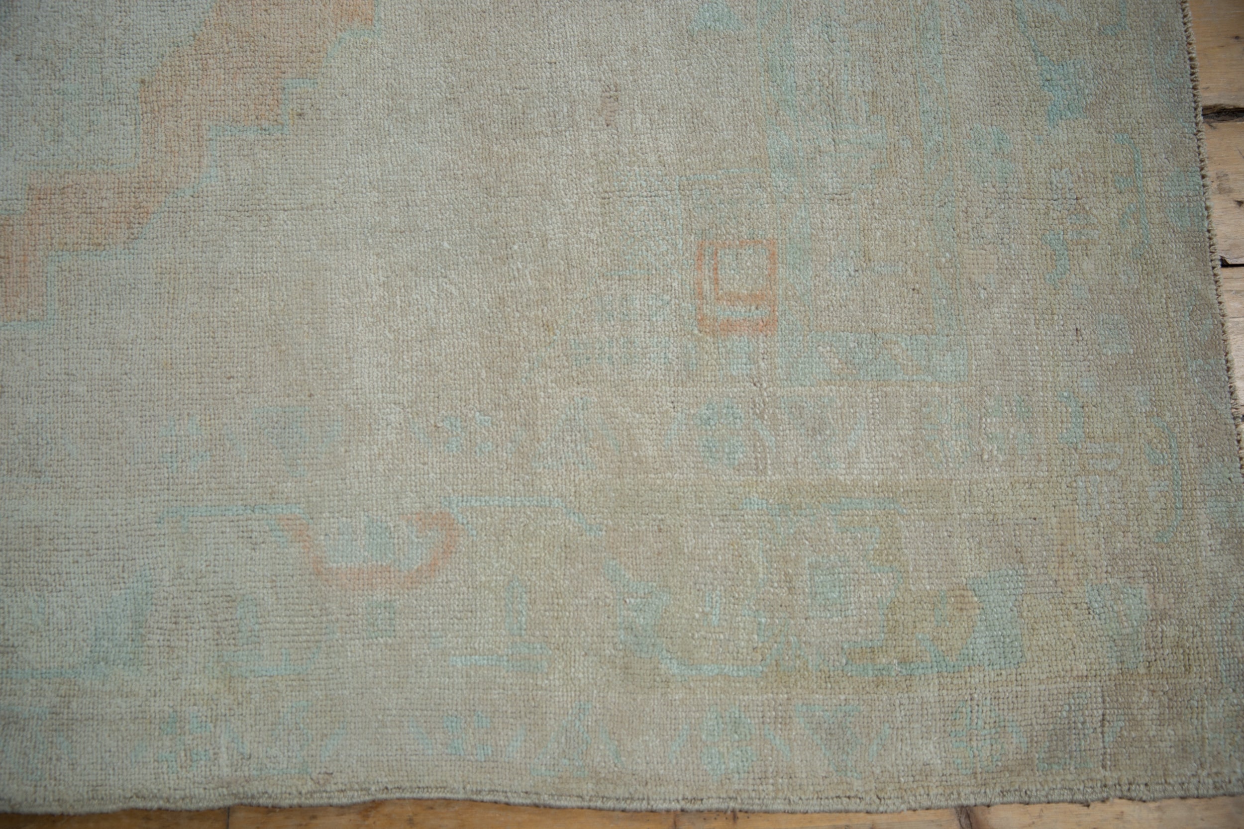 5x9.5 Vintage Distressed Oushak Carpet