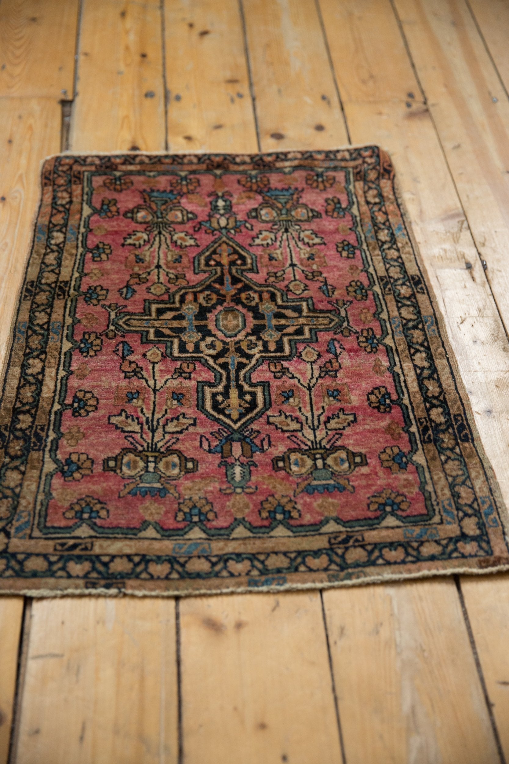 2x2.5 Vintage Farahan Sarouk Square Rug Mat