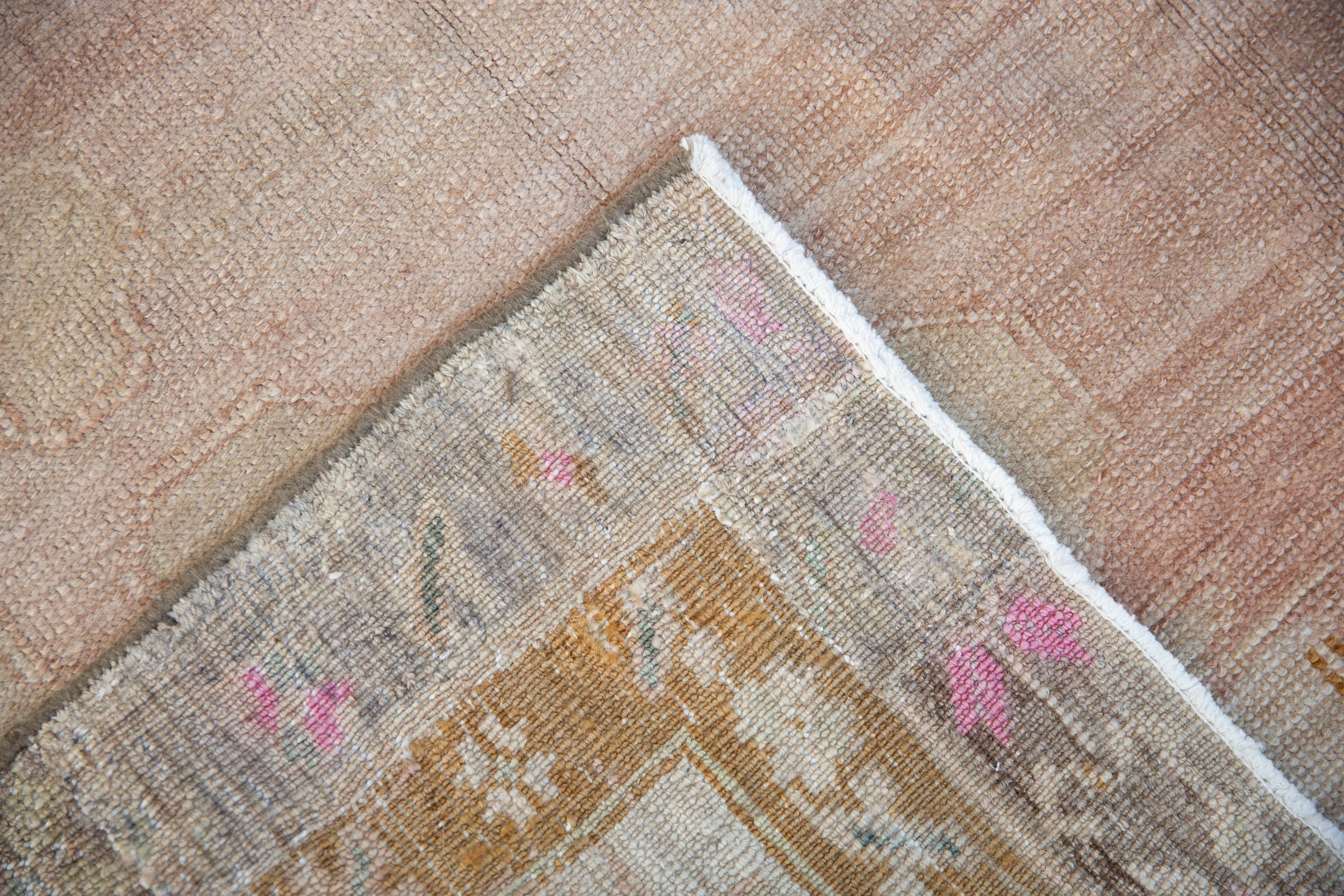 5.5x10.5 Vintage Distressed Kars Carpet