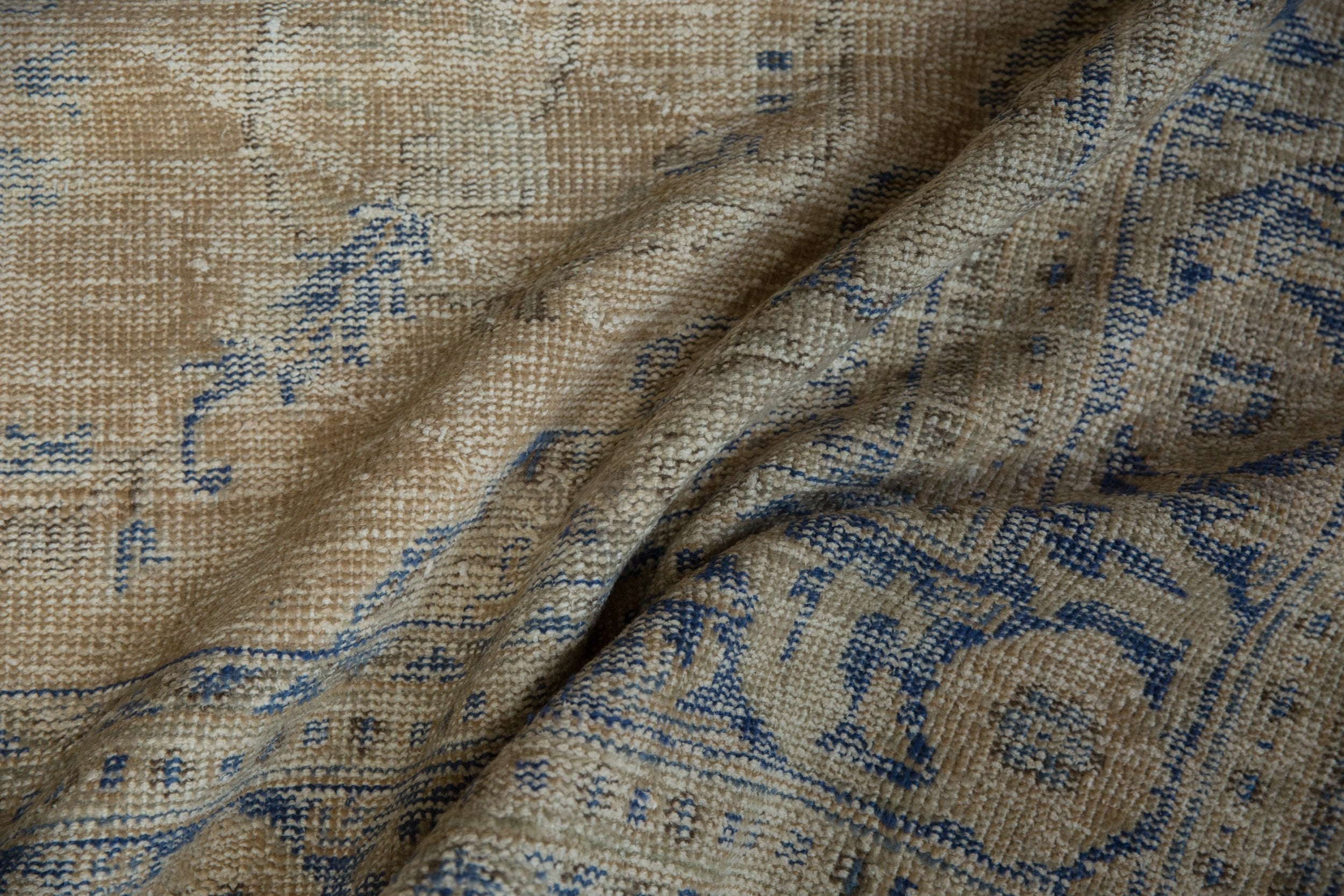 7.5x9 Vintage Distressed Oushak Carpet