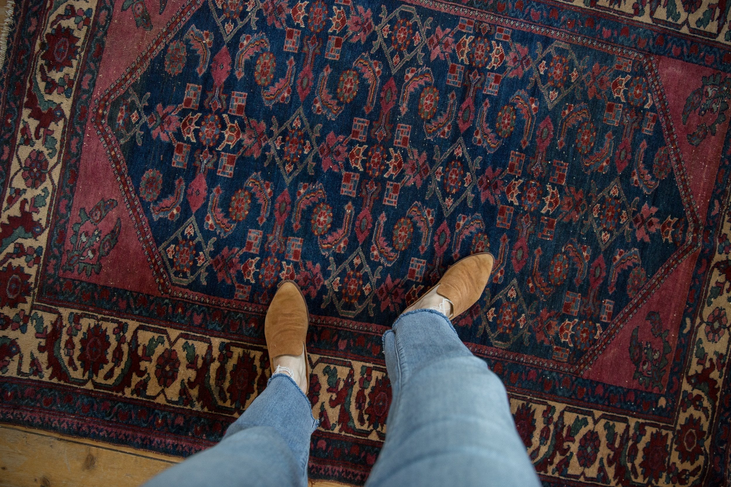 5x6 Vintage Lilihan Square Rug