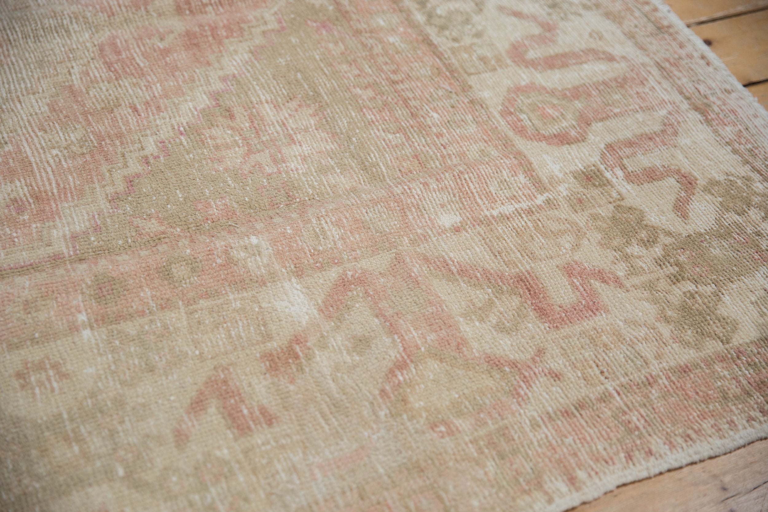 5.5x8.5 Vintage Distressed Oushak Carpet