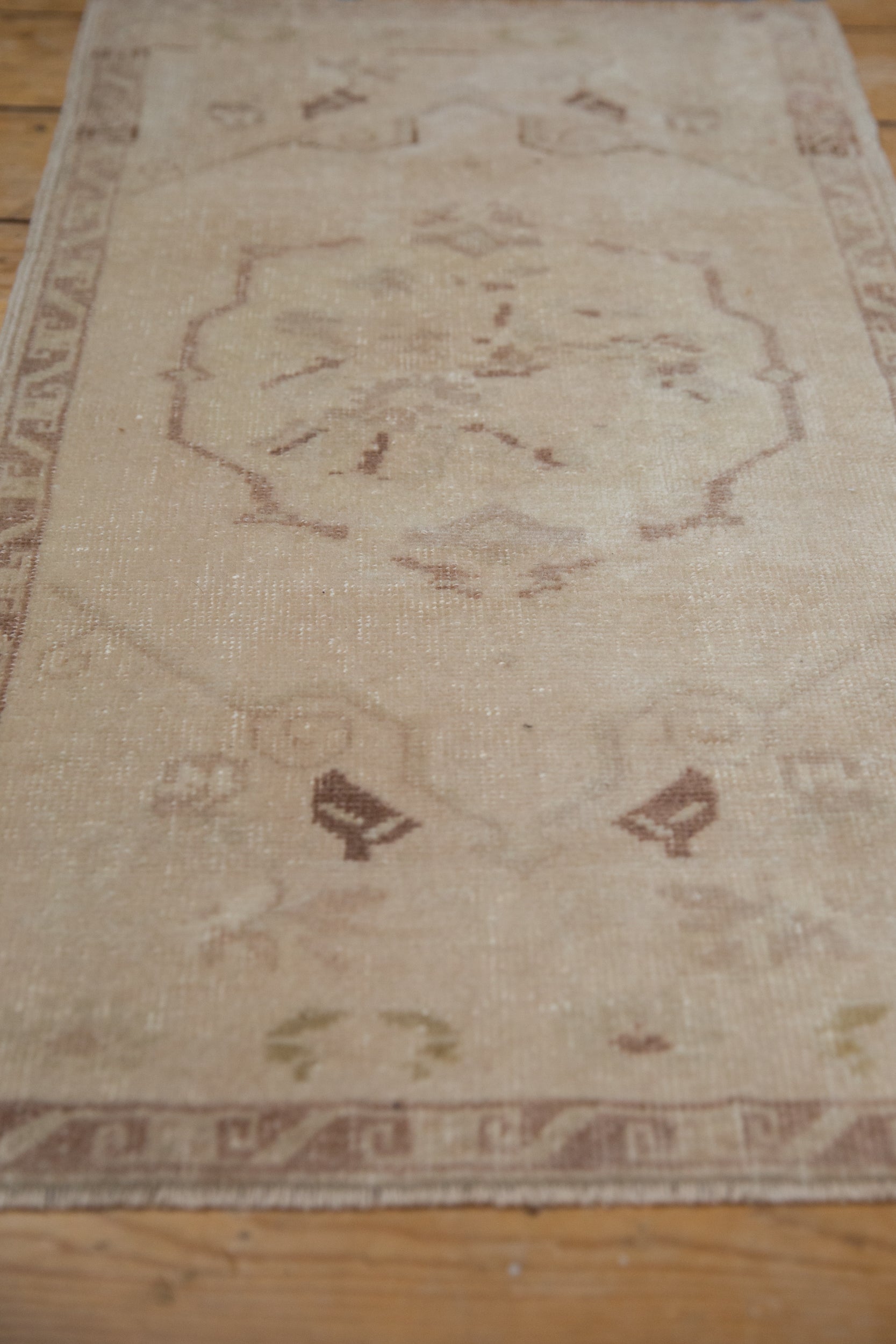 1.5x3 Vintage Distressed Oushak Rug Mat