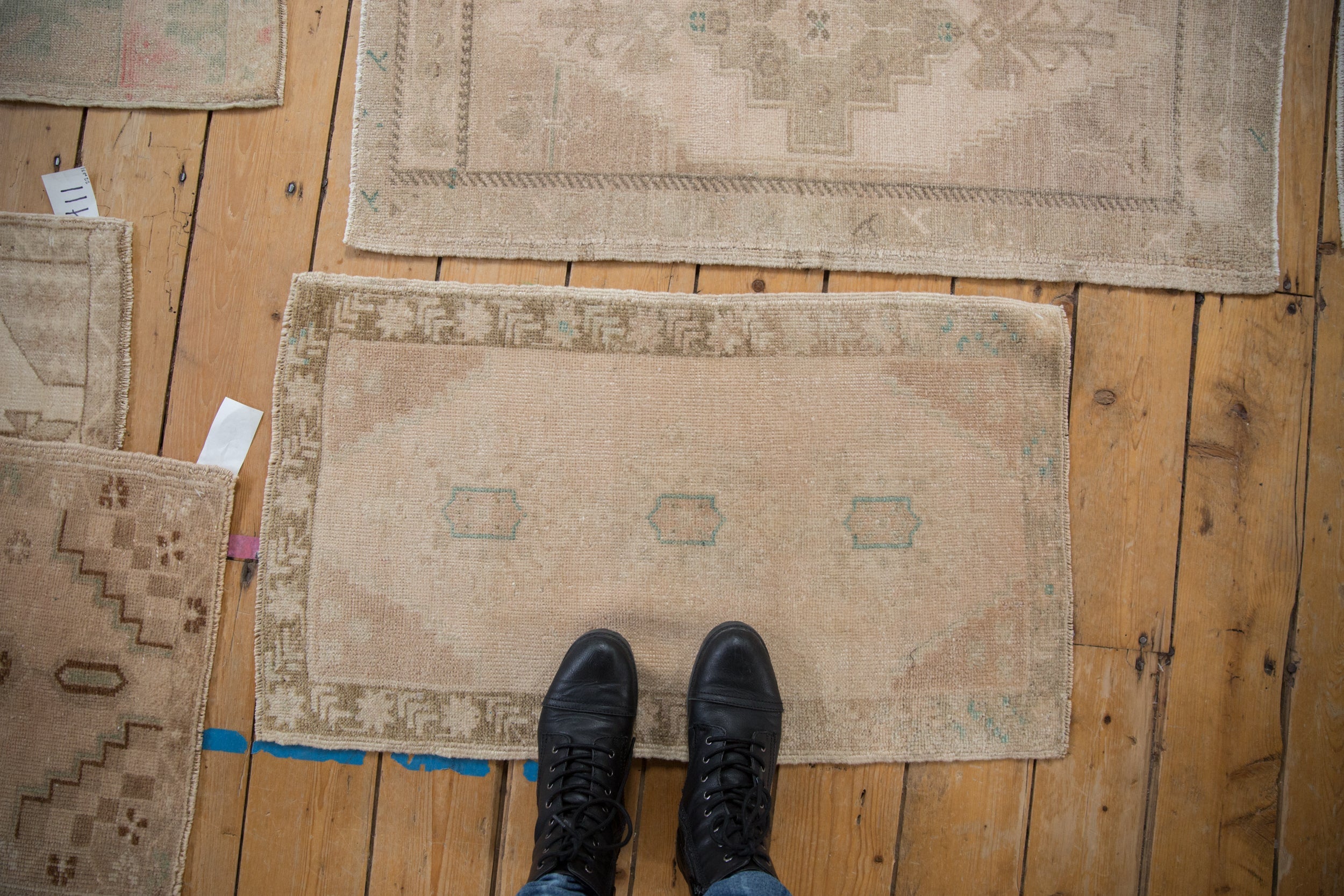 1.5x3 Vintage Distressed Oushak Rug Mat