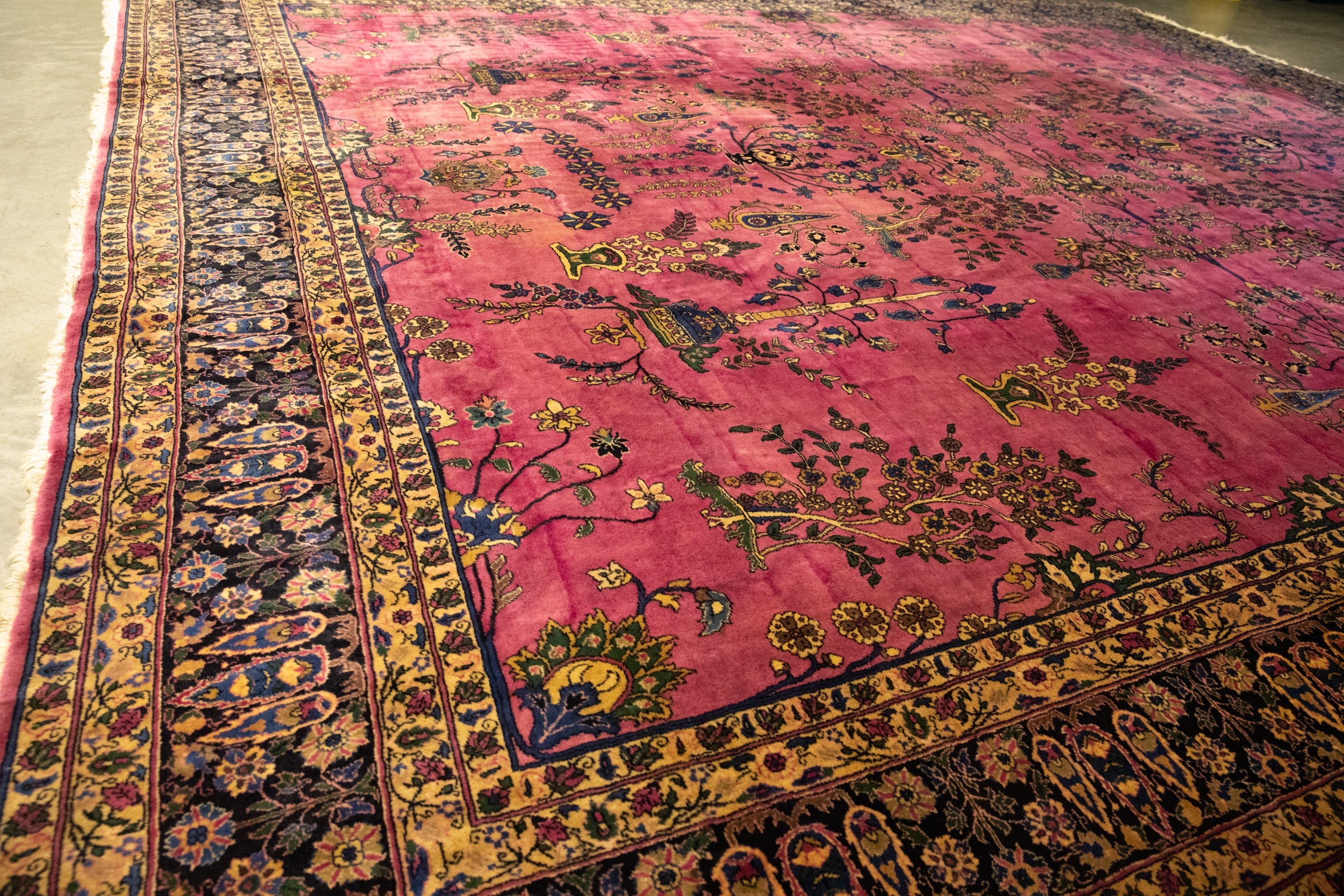 14.5x18.5 Vintage Meshed Carpet