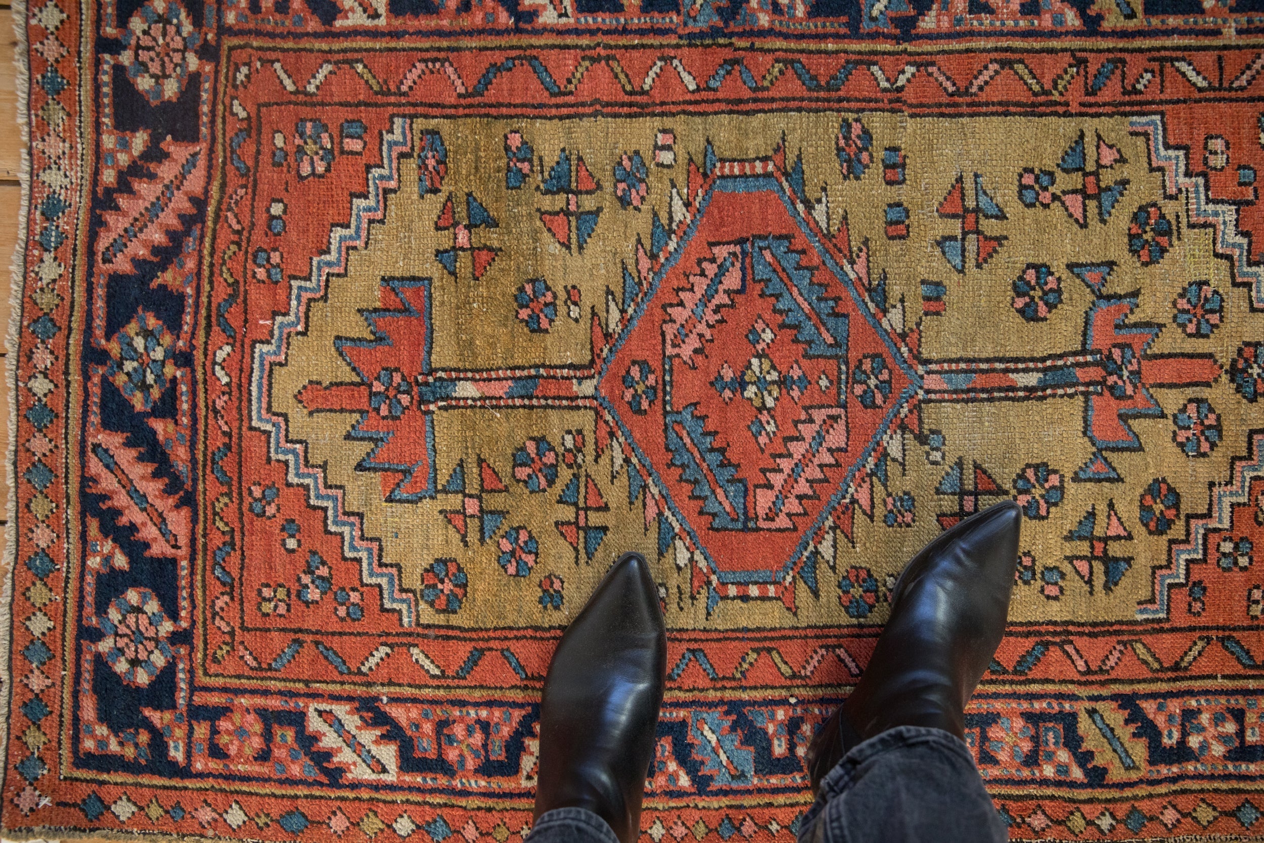 2.5x4.5 Antique Heriz Rug