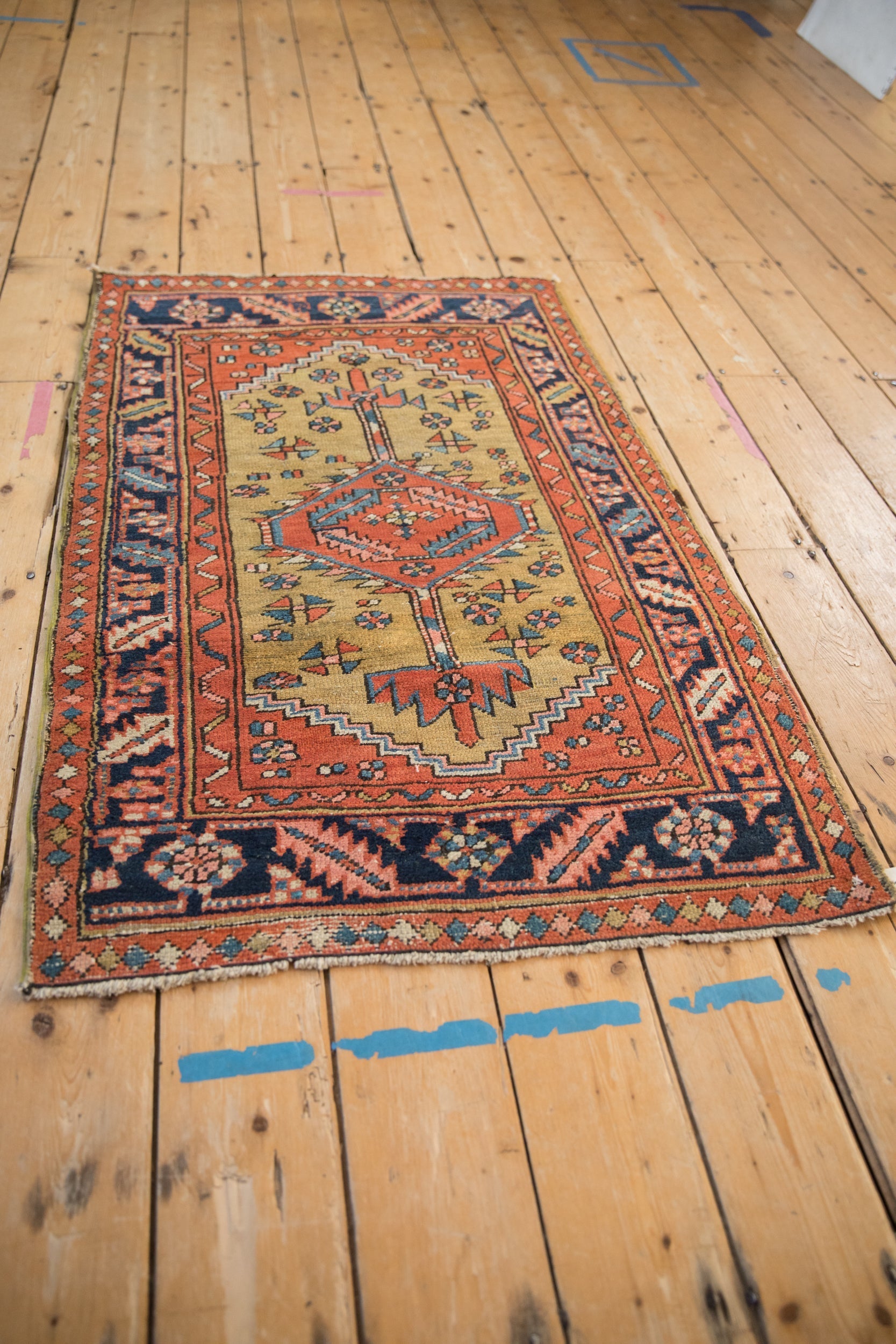 2.5x4.5 Antique Heriz Rug