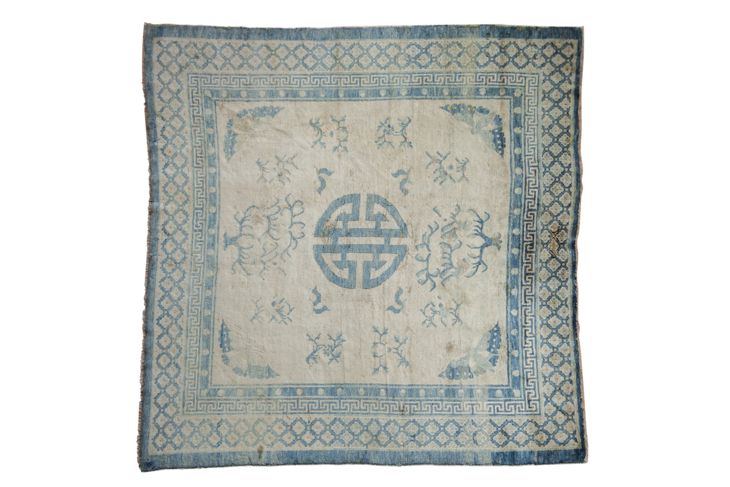 6x6 Antique Distressed Peking Square Carpet