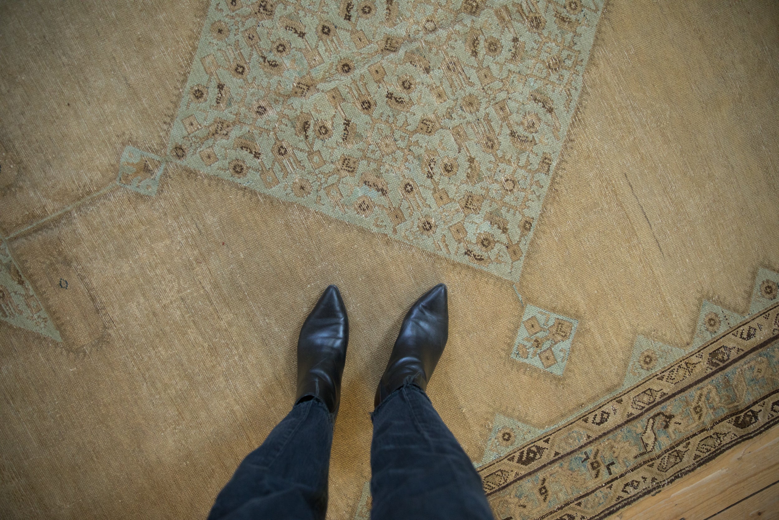 7x16 Antique Distressed Malayer Carpet